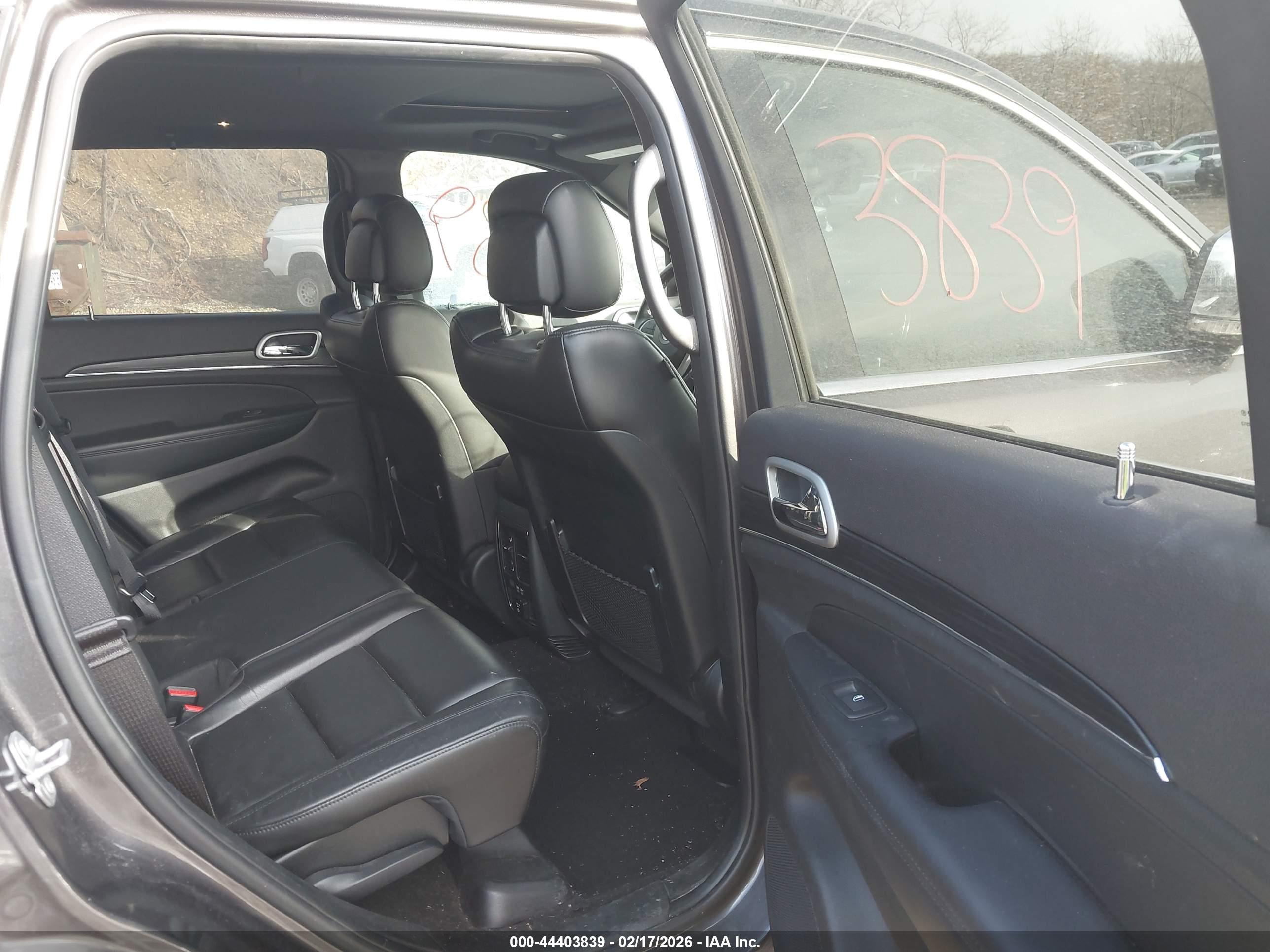 JEEP GRAND image 8