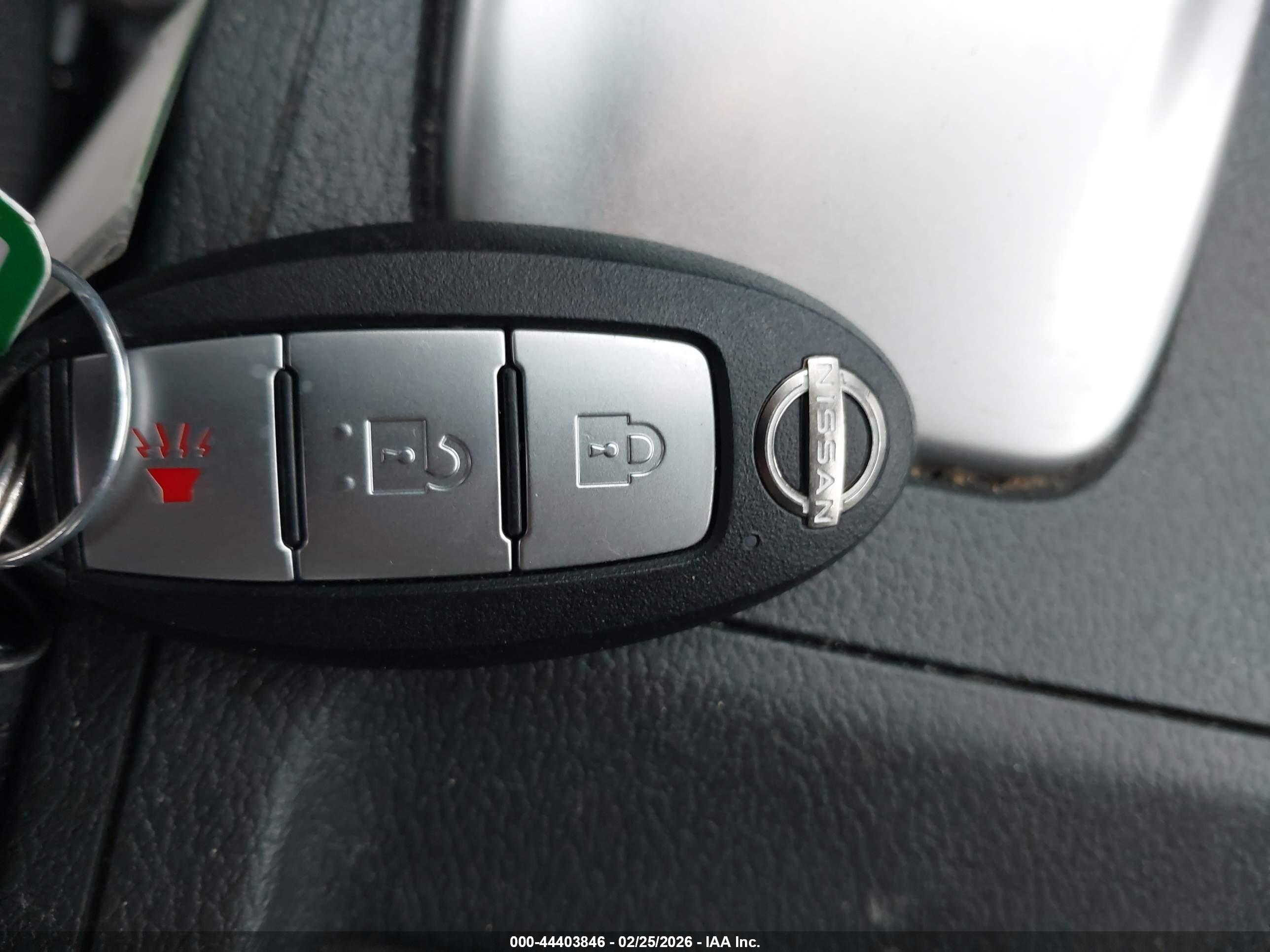NISSAN FRONTIER image 11
