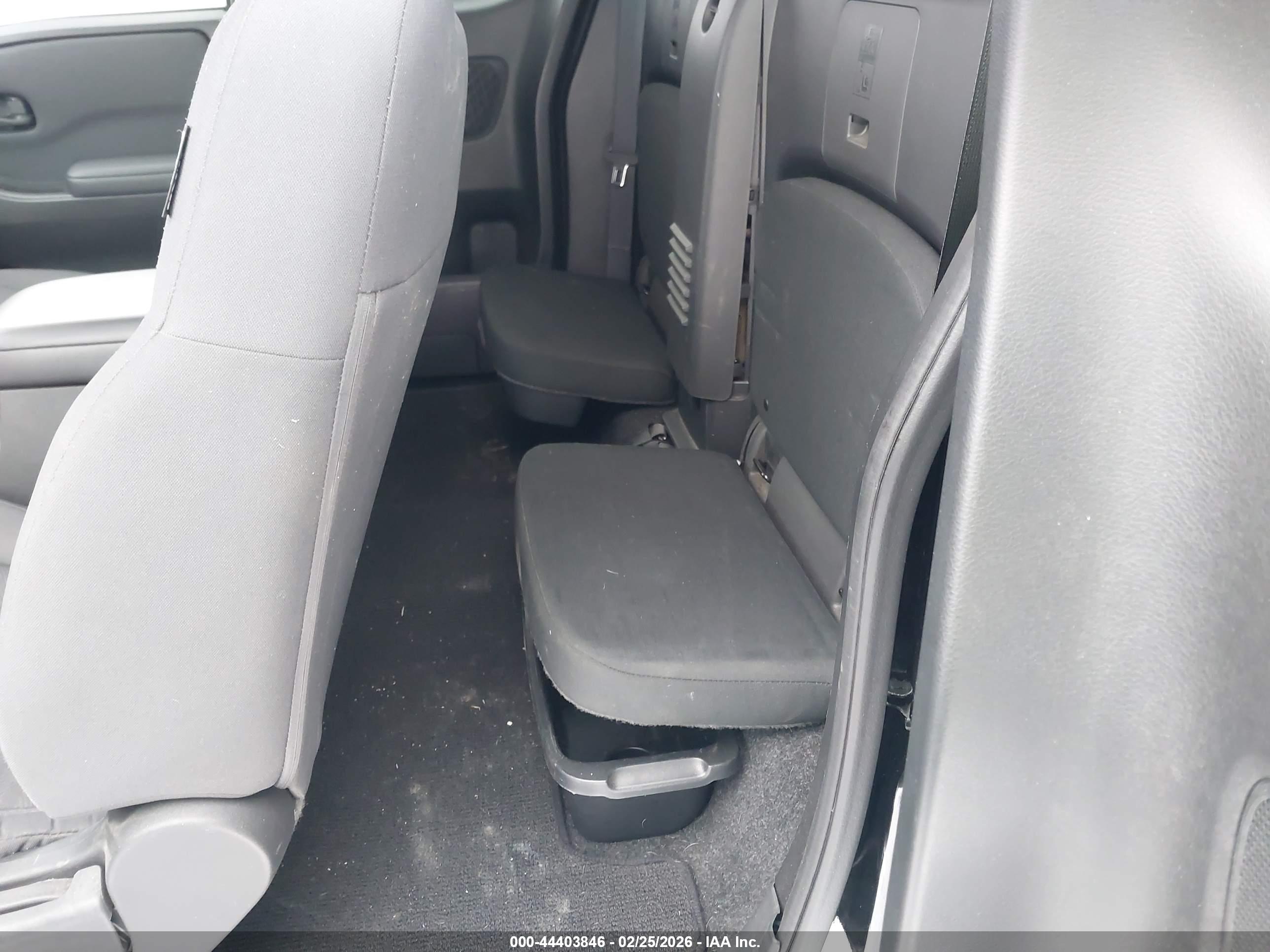 NISSAN FRONTIER image 8