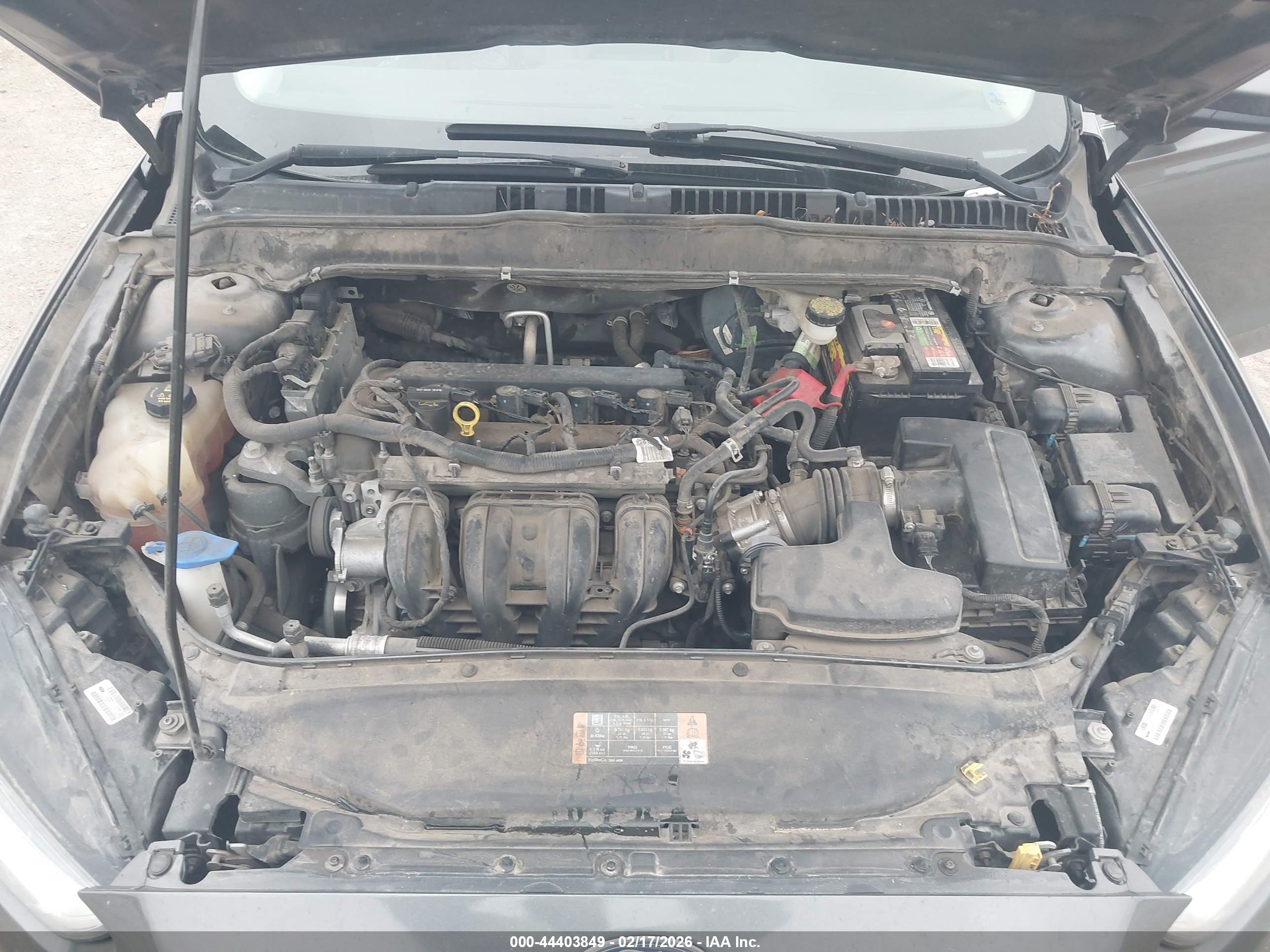 FORD FUSION image 10