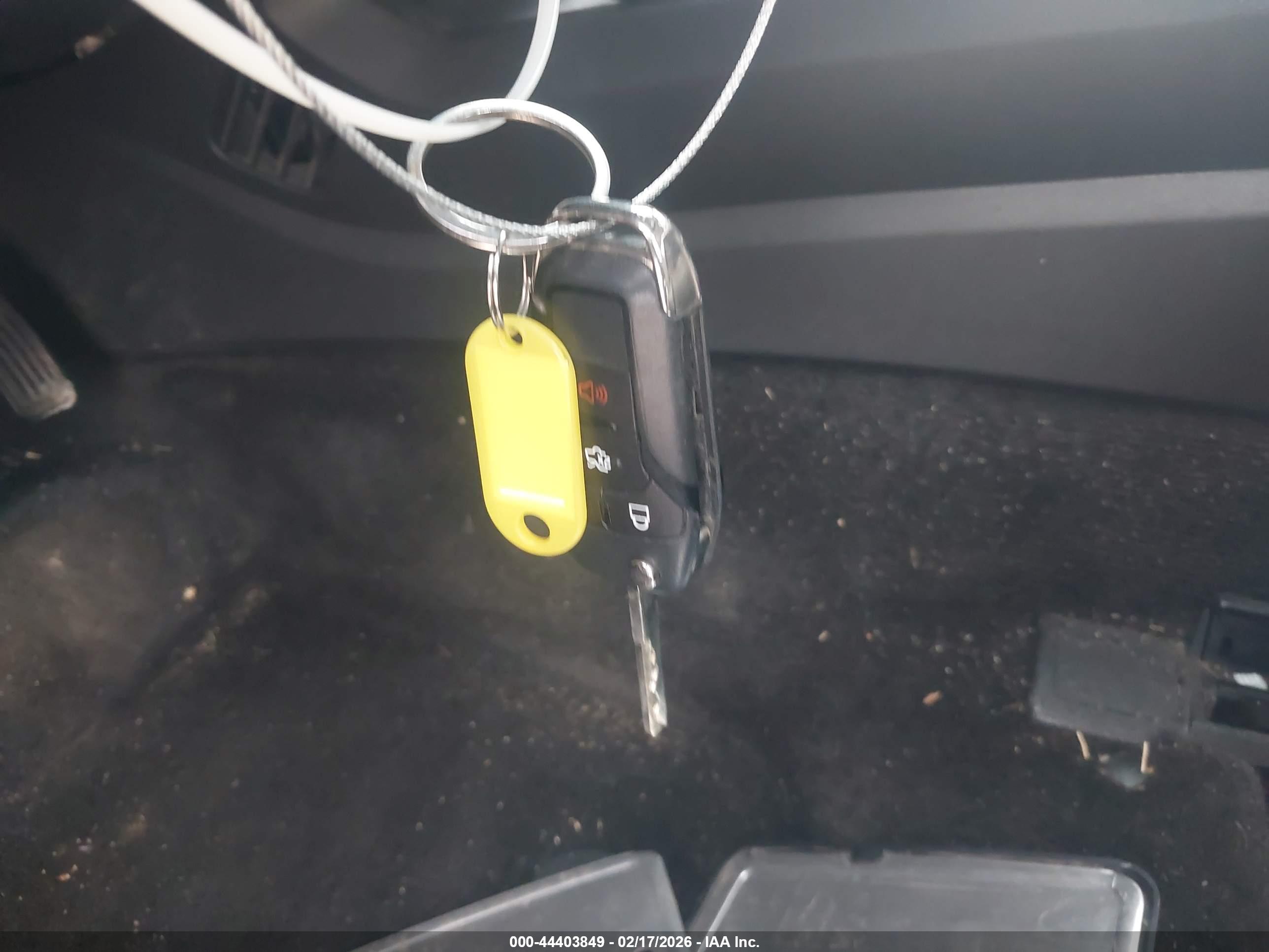 FORD FUSION image 11