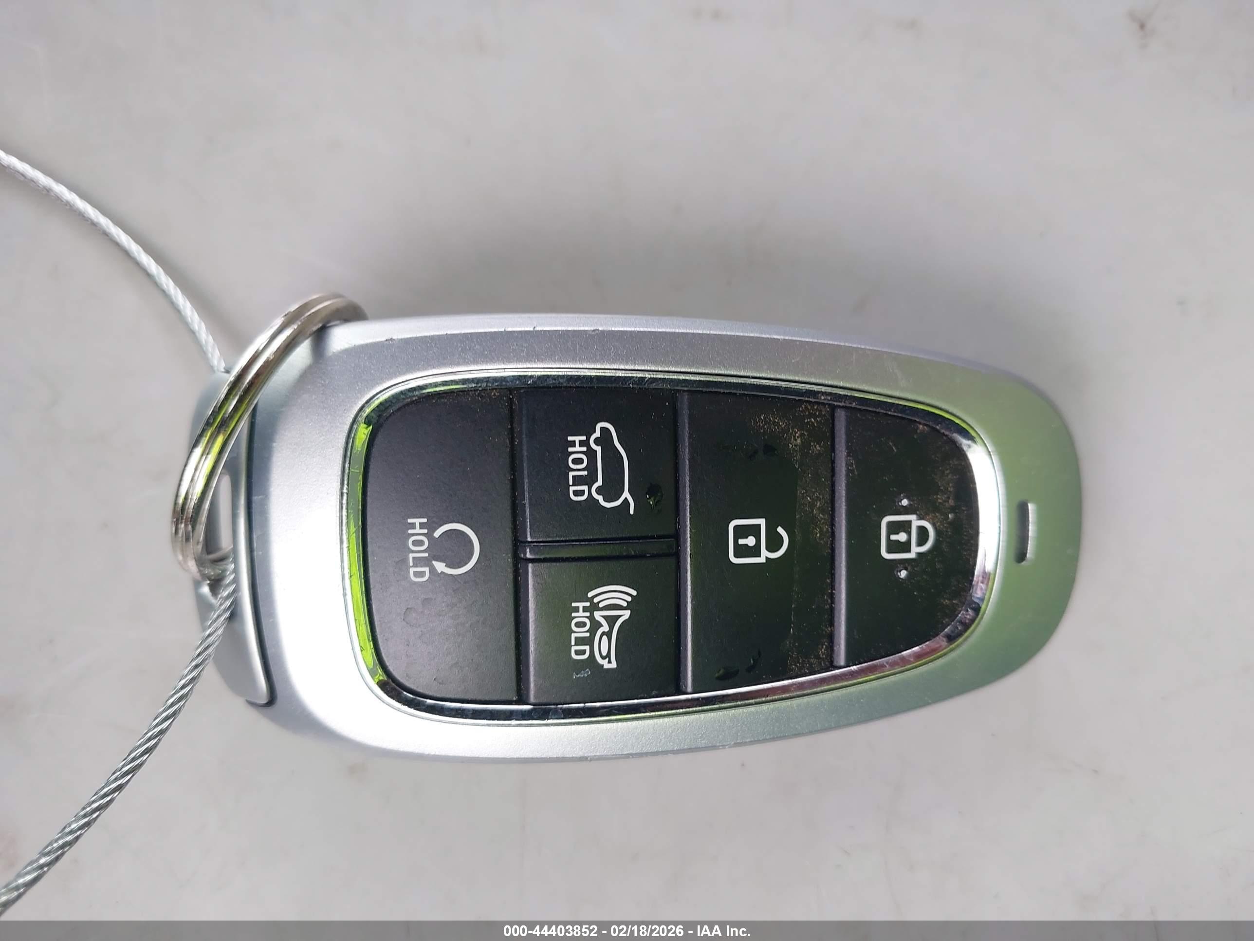 HYUNDAI TUCSON image 11