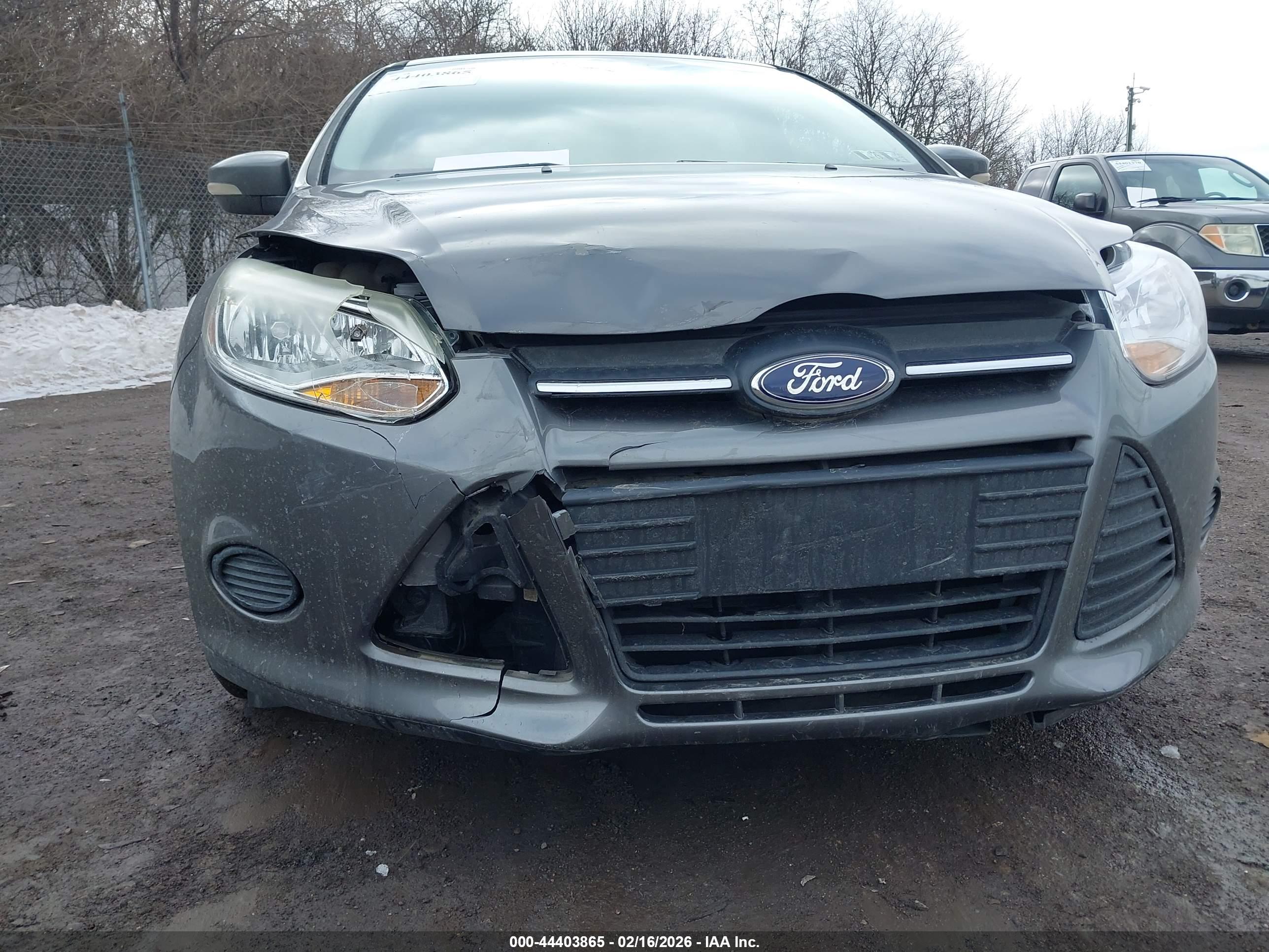 FORD FOCUS image 6