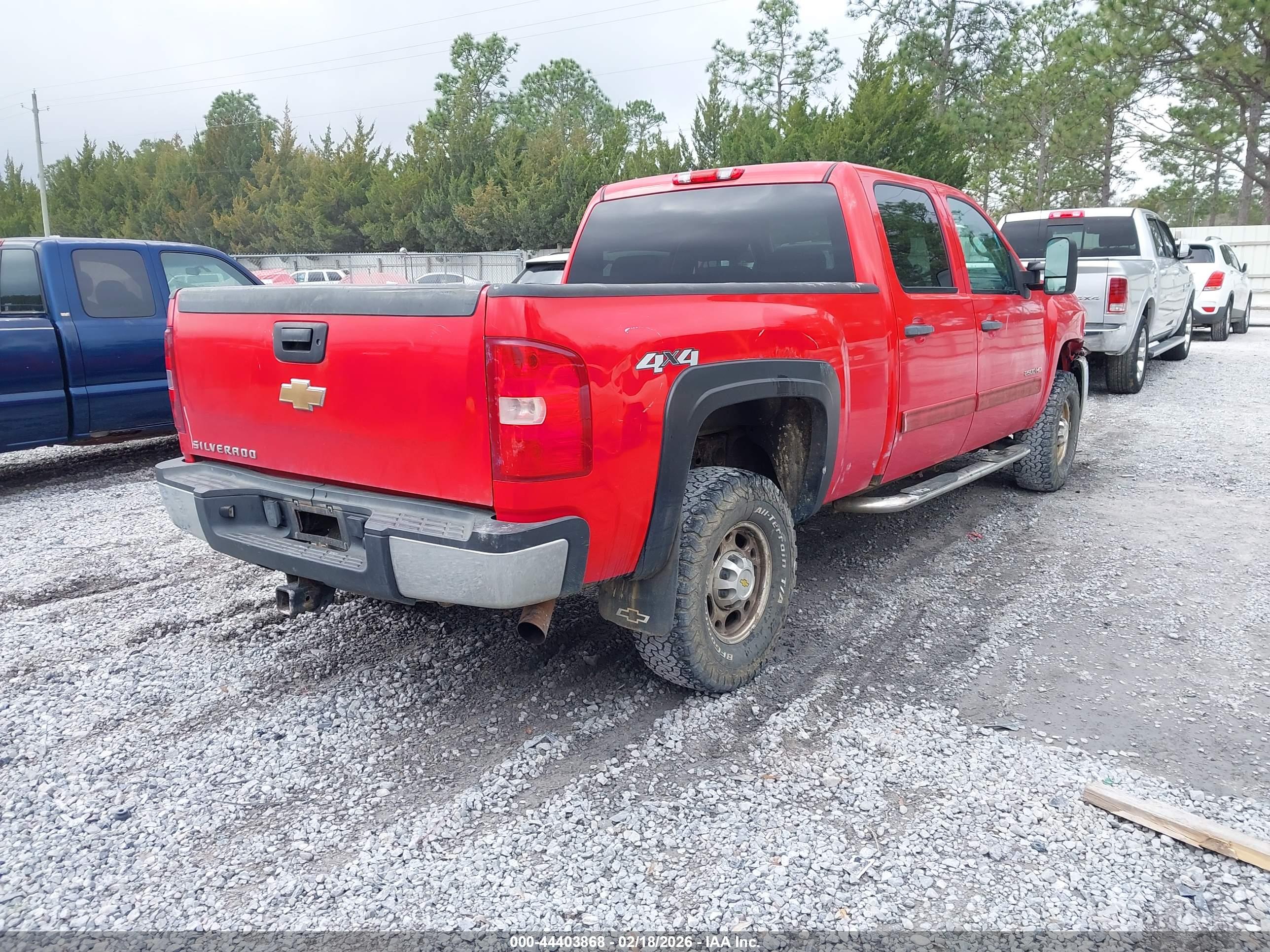 CHEVROLET SILVERADO image 4