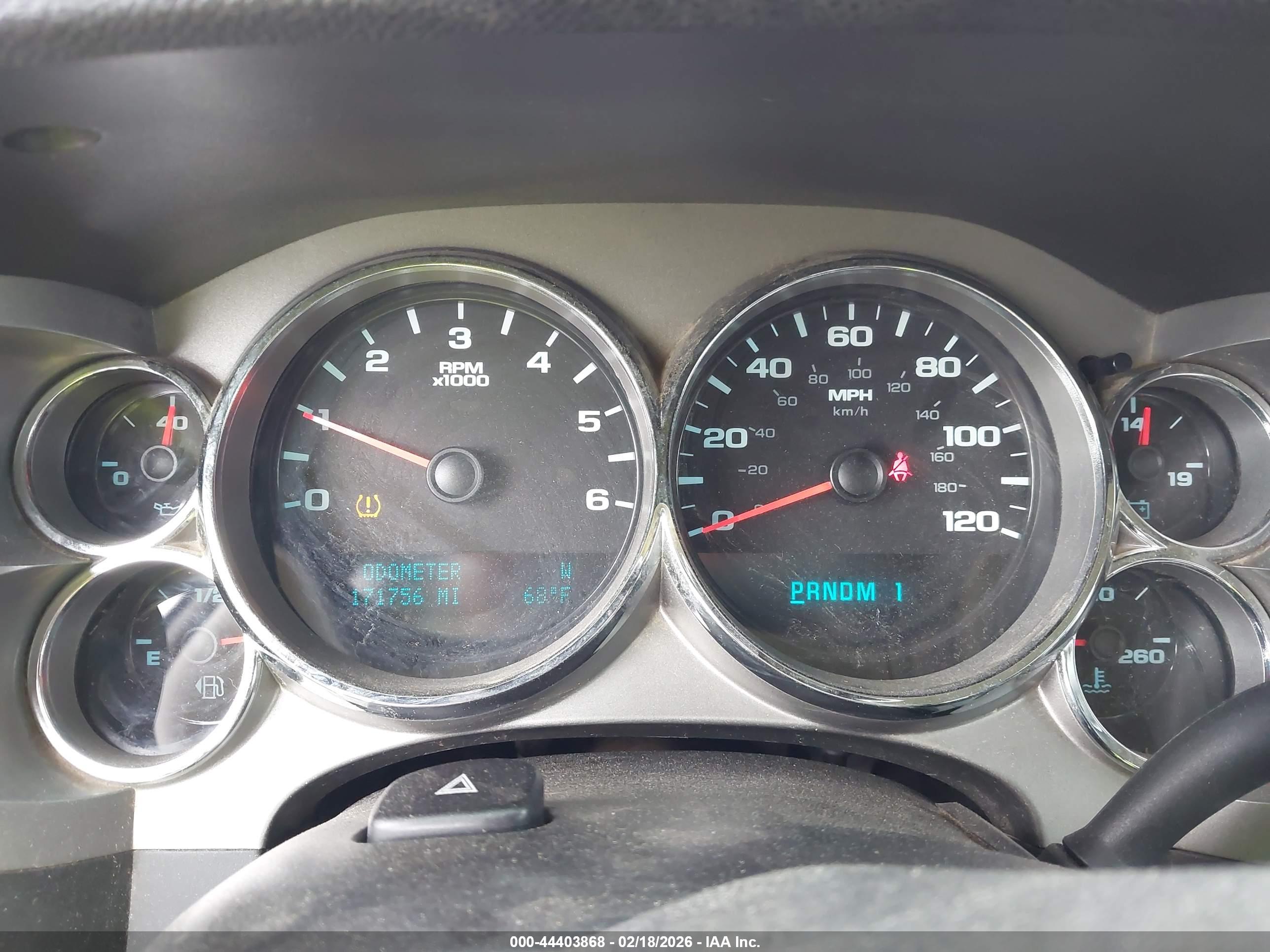 CHEVROLET SILVERADO image 7