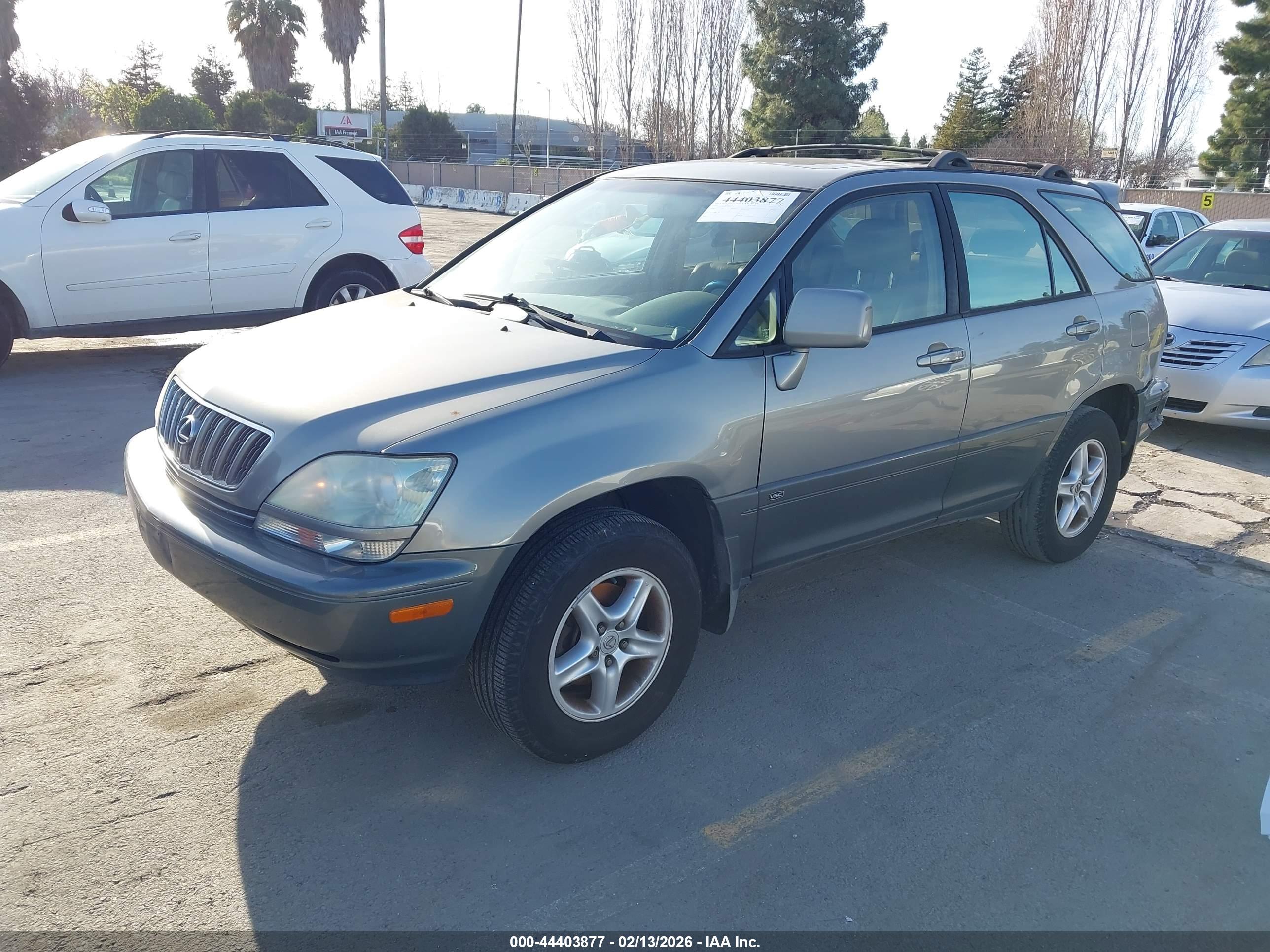 LEXUS RX image 2