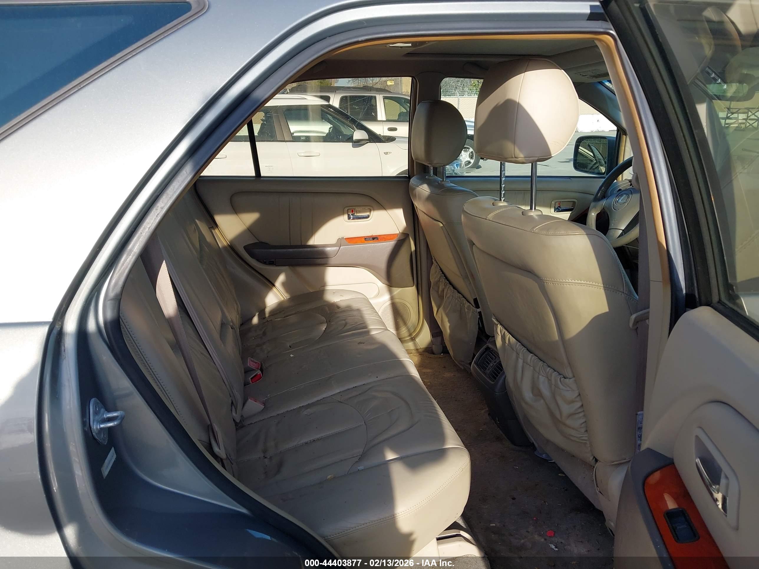 LEXUS RX image 8