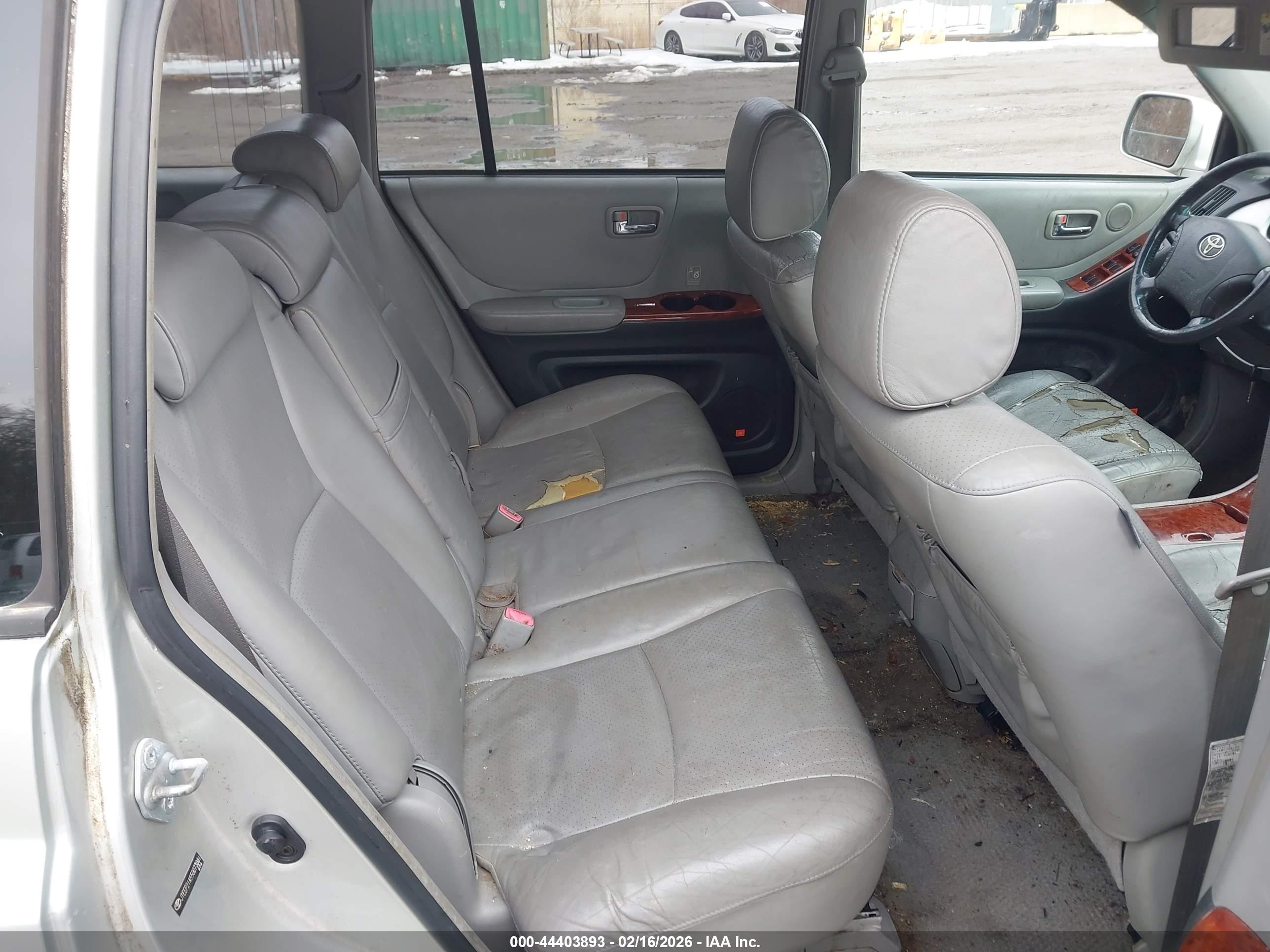 TOYOTA HIGHLANDER image 8