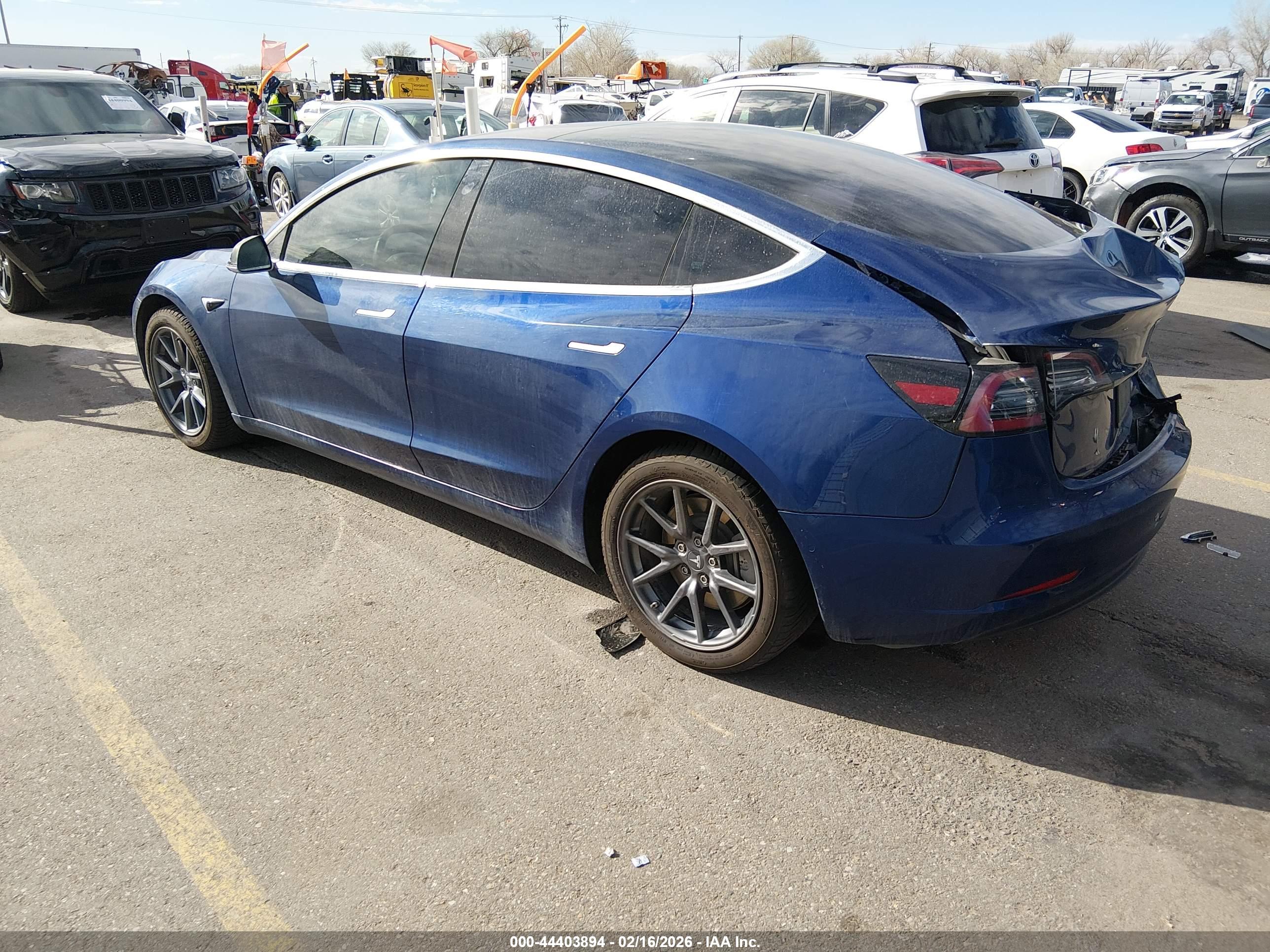 TESLA MODEL image 3