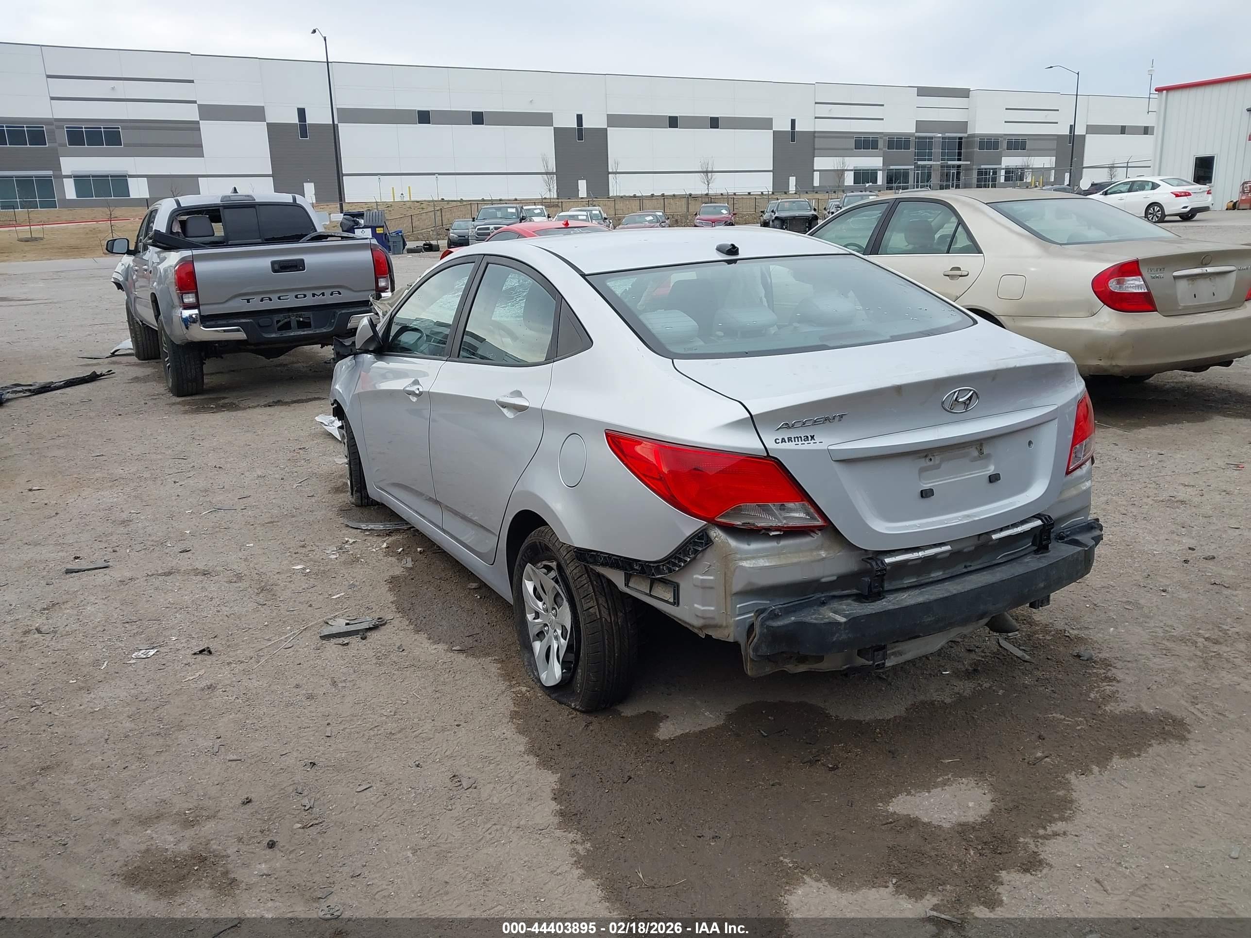 HYUNDAI ACCENT image 3
