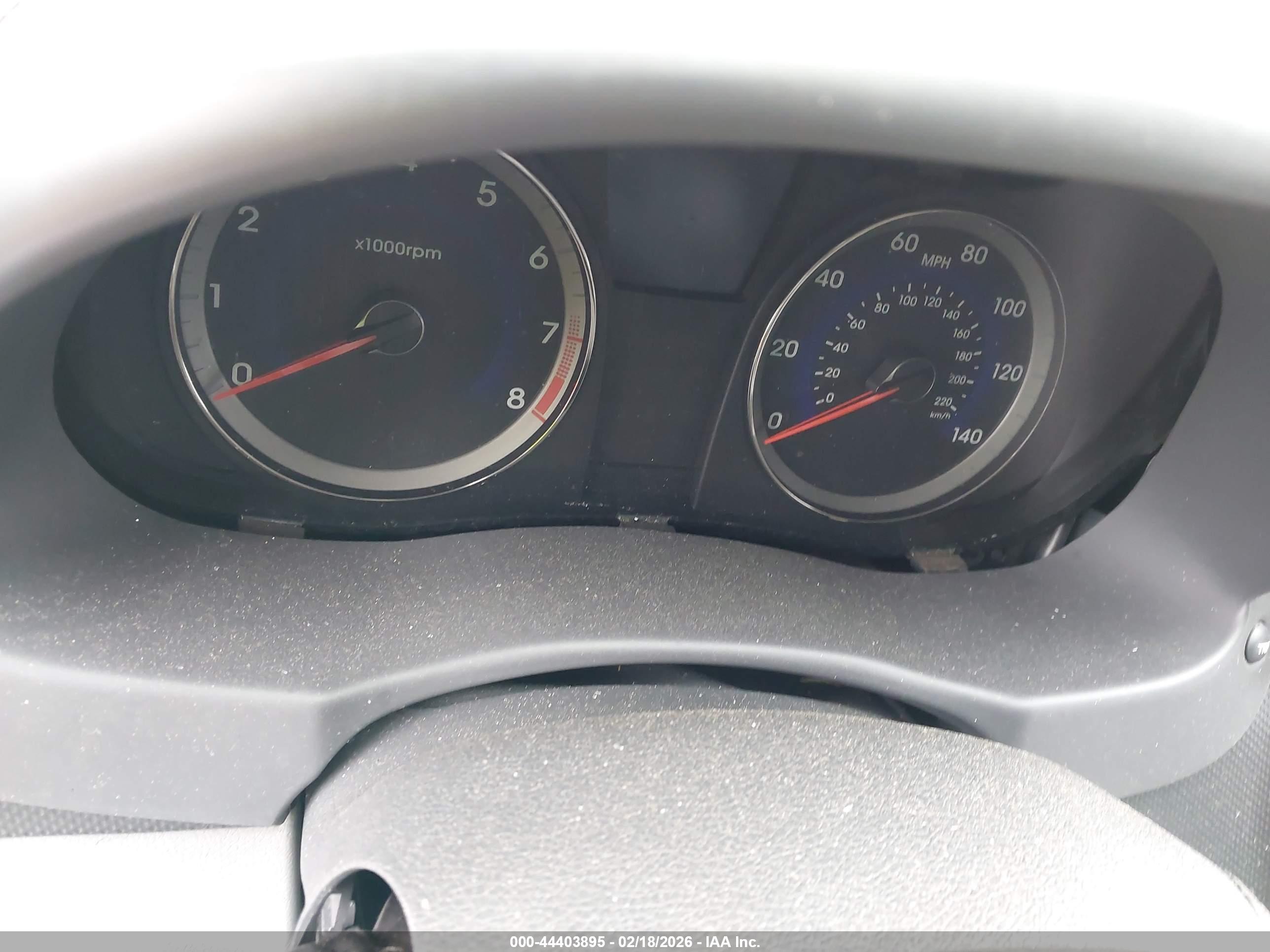 HYUNDAI ACCENT image 7