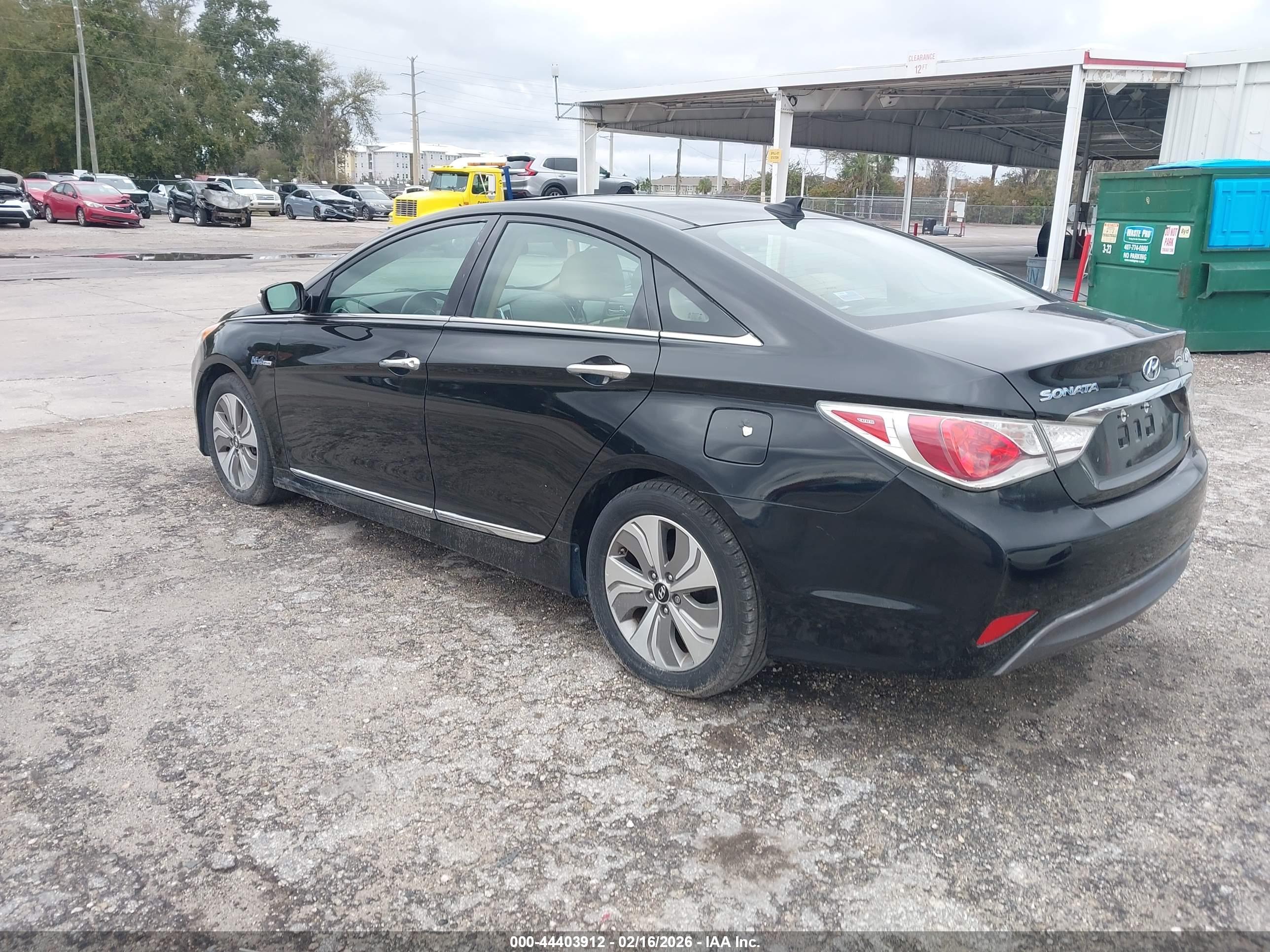 HYUNDAI SONATA image 3