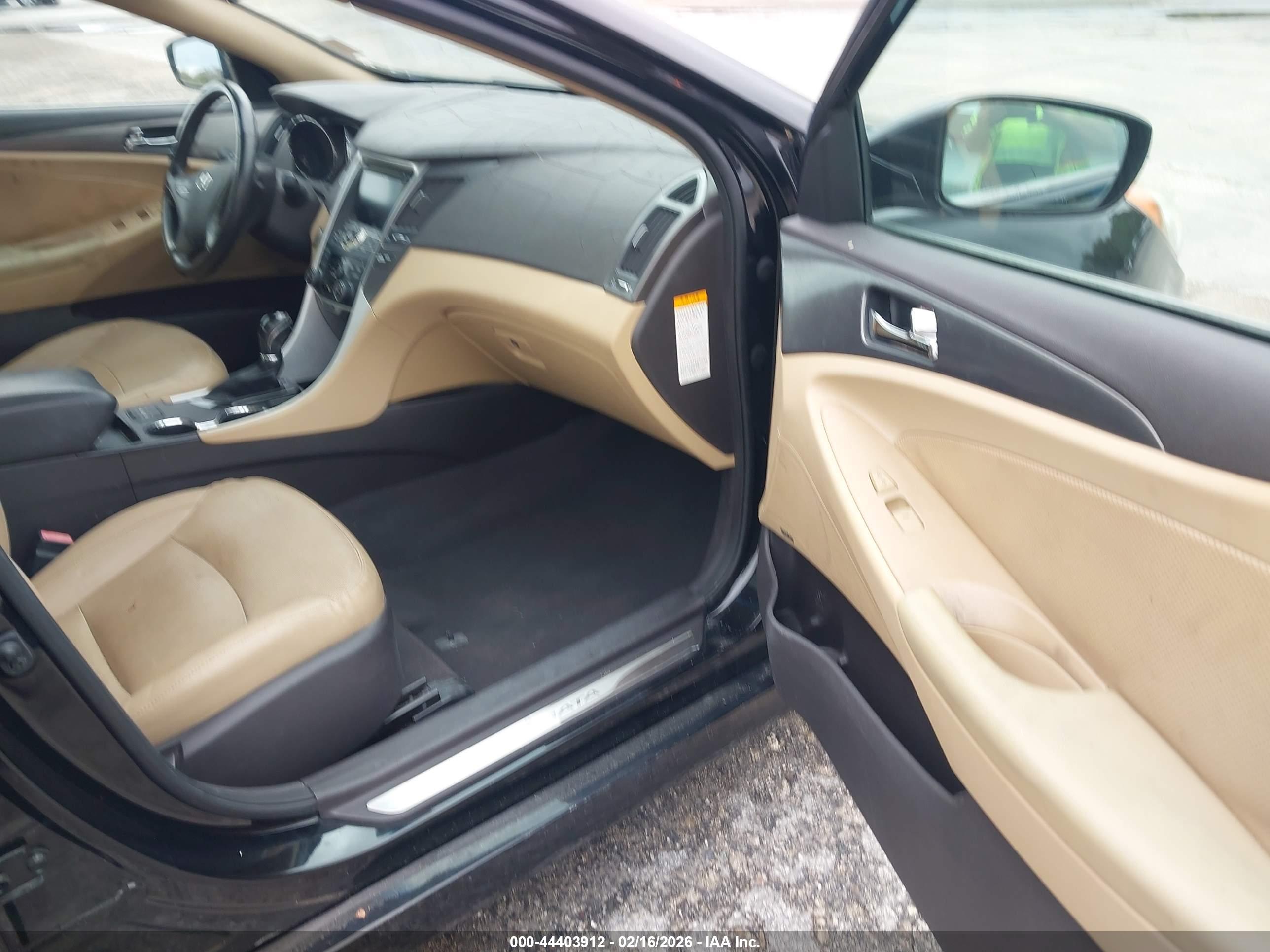 HYUNDAI SONATA image 5