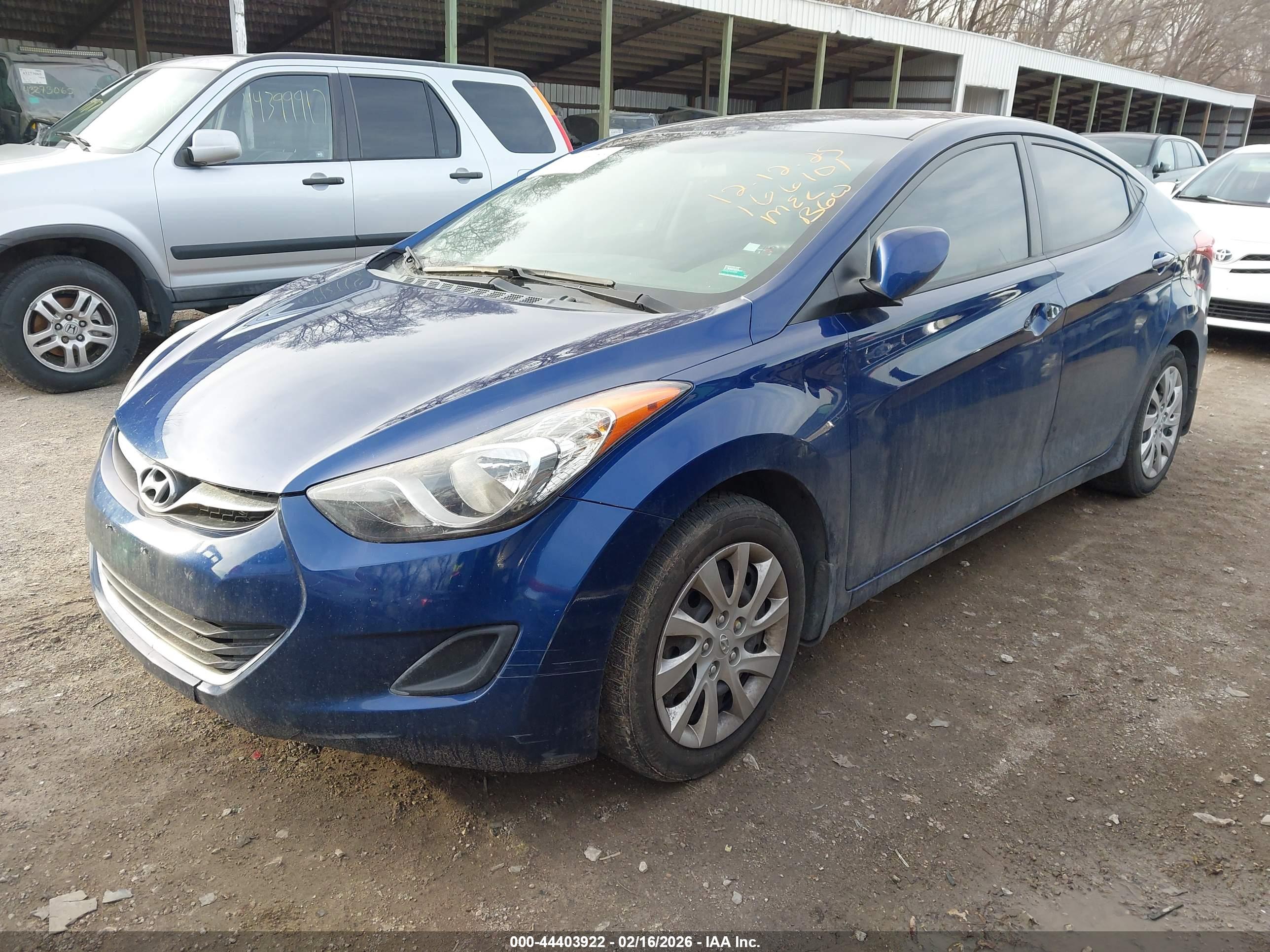 HYUNDAI ELANTRA image 2