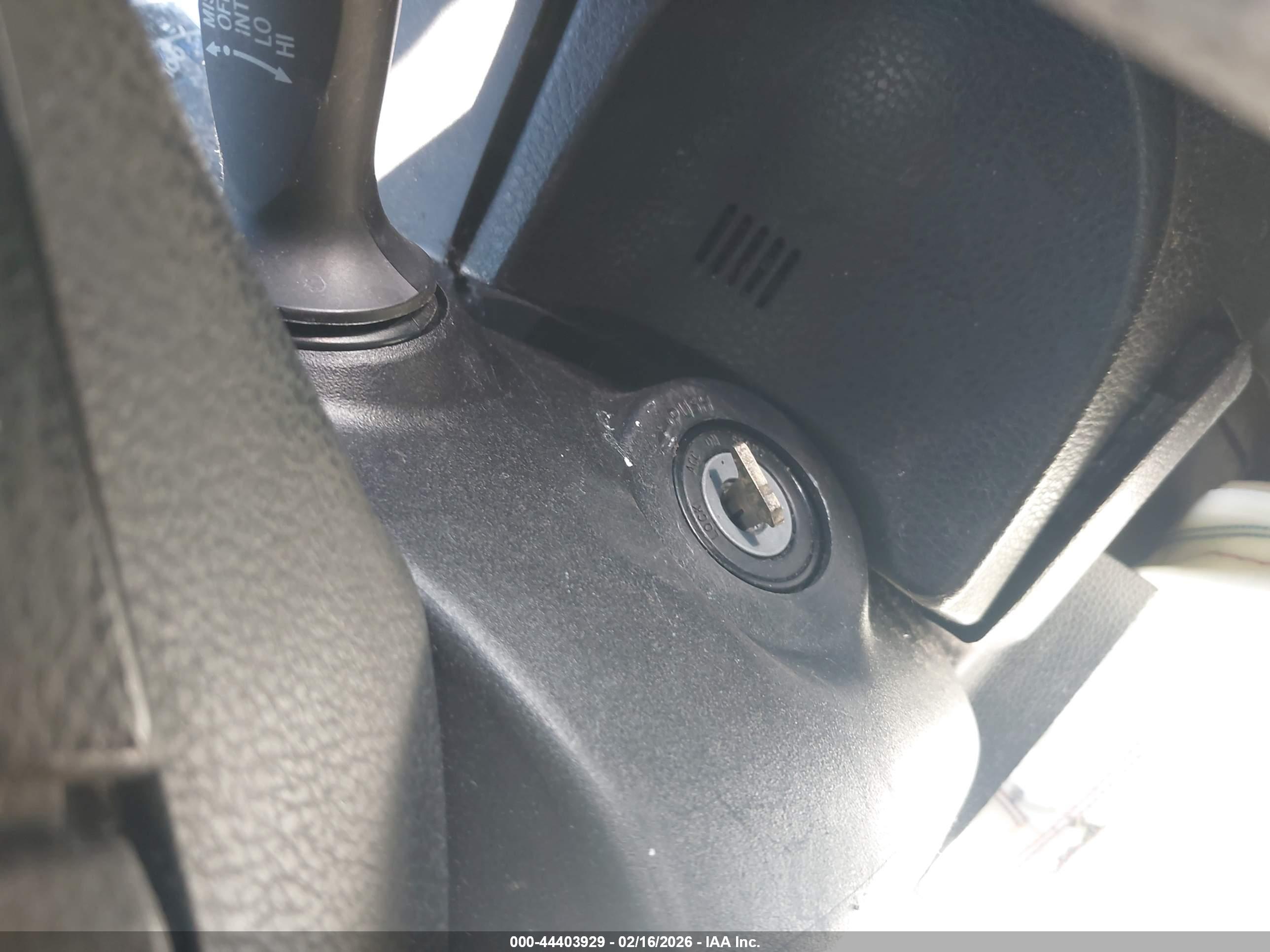 TOYOTA COROLLA image 11