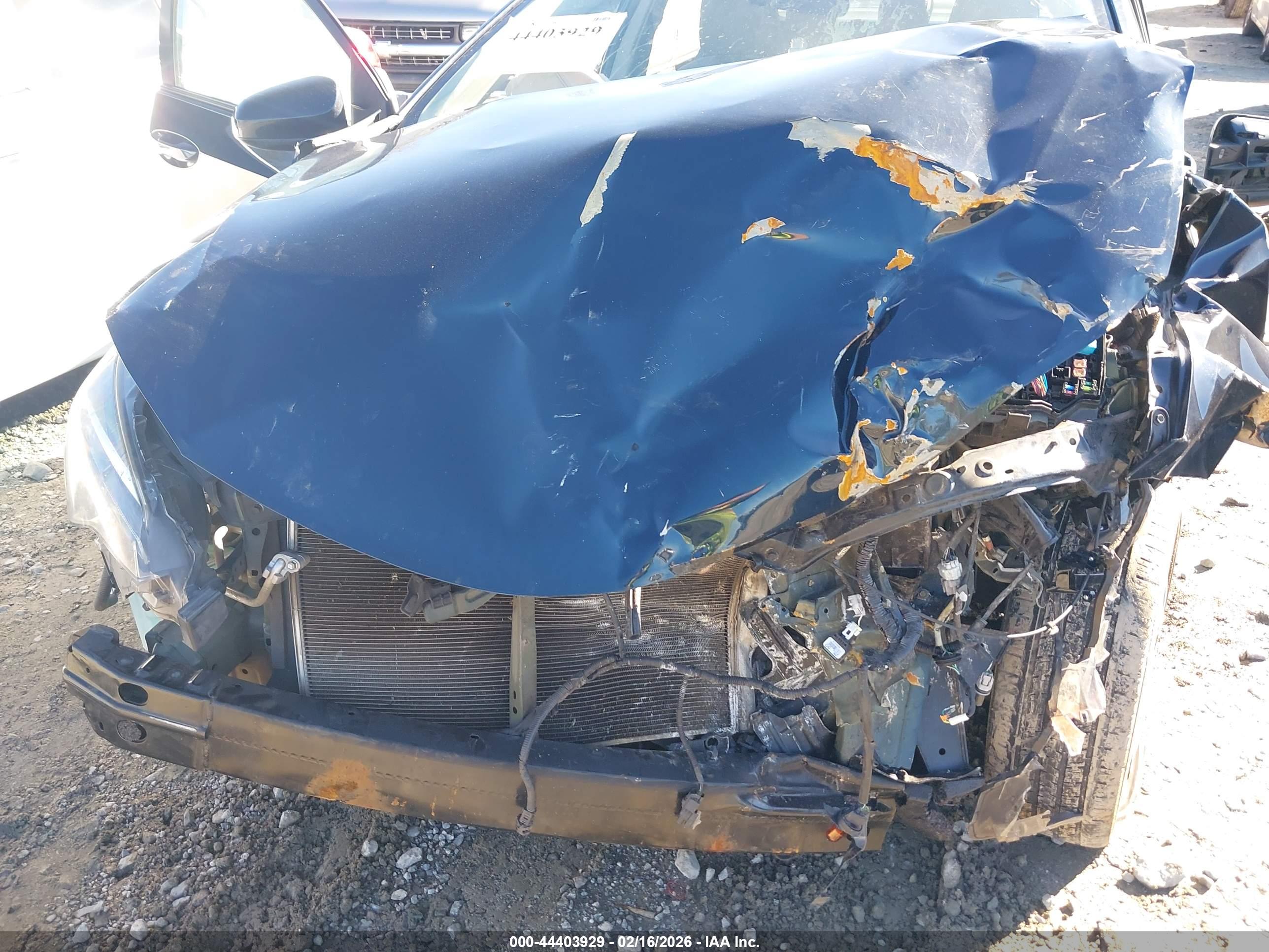 TOYOTA COROLLA image 6