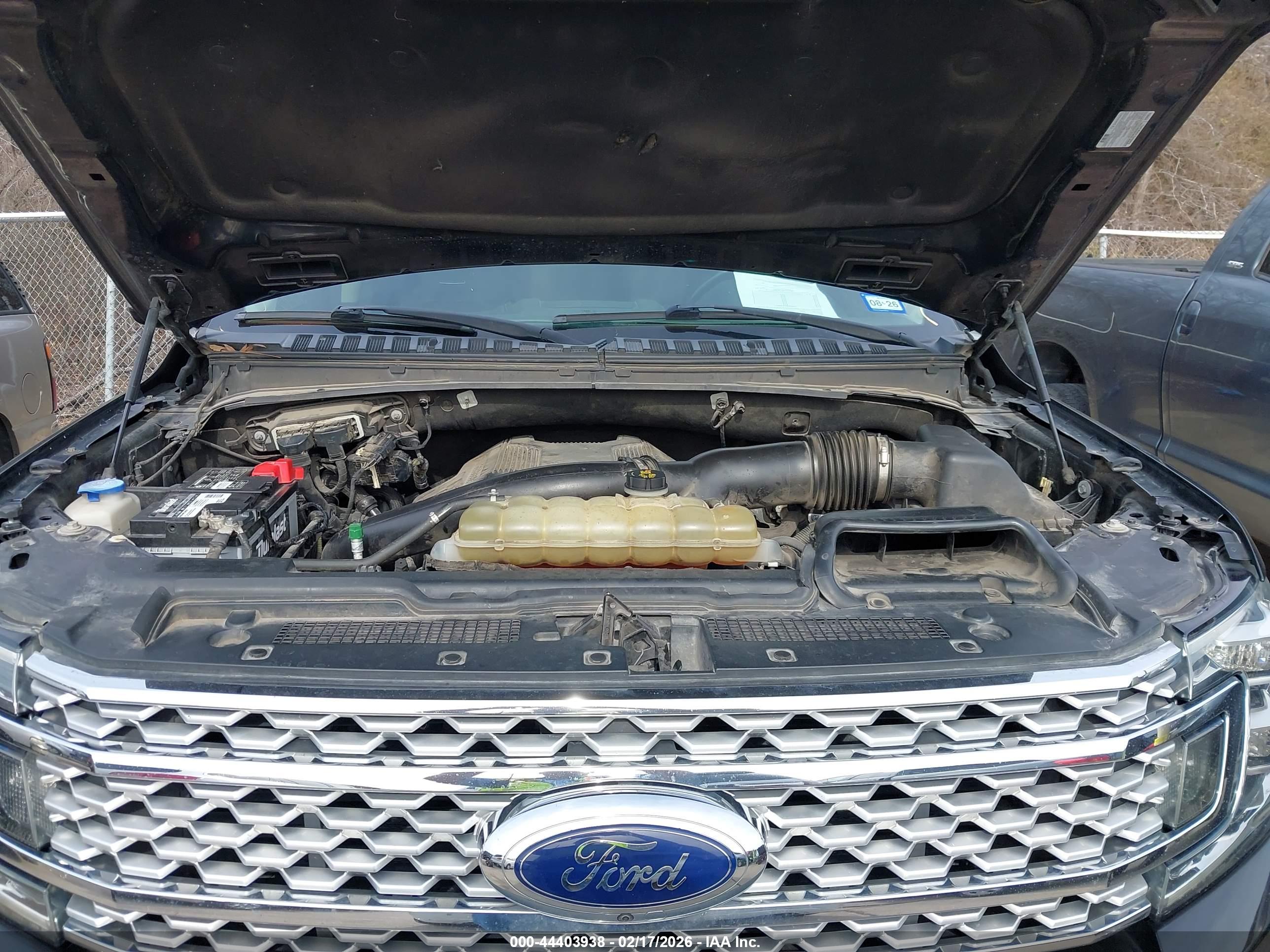 FORD EXPEDITION image 10
