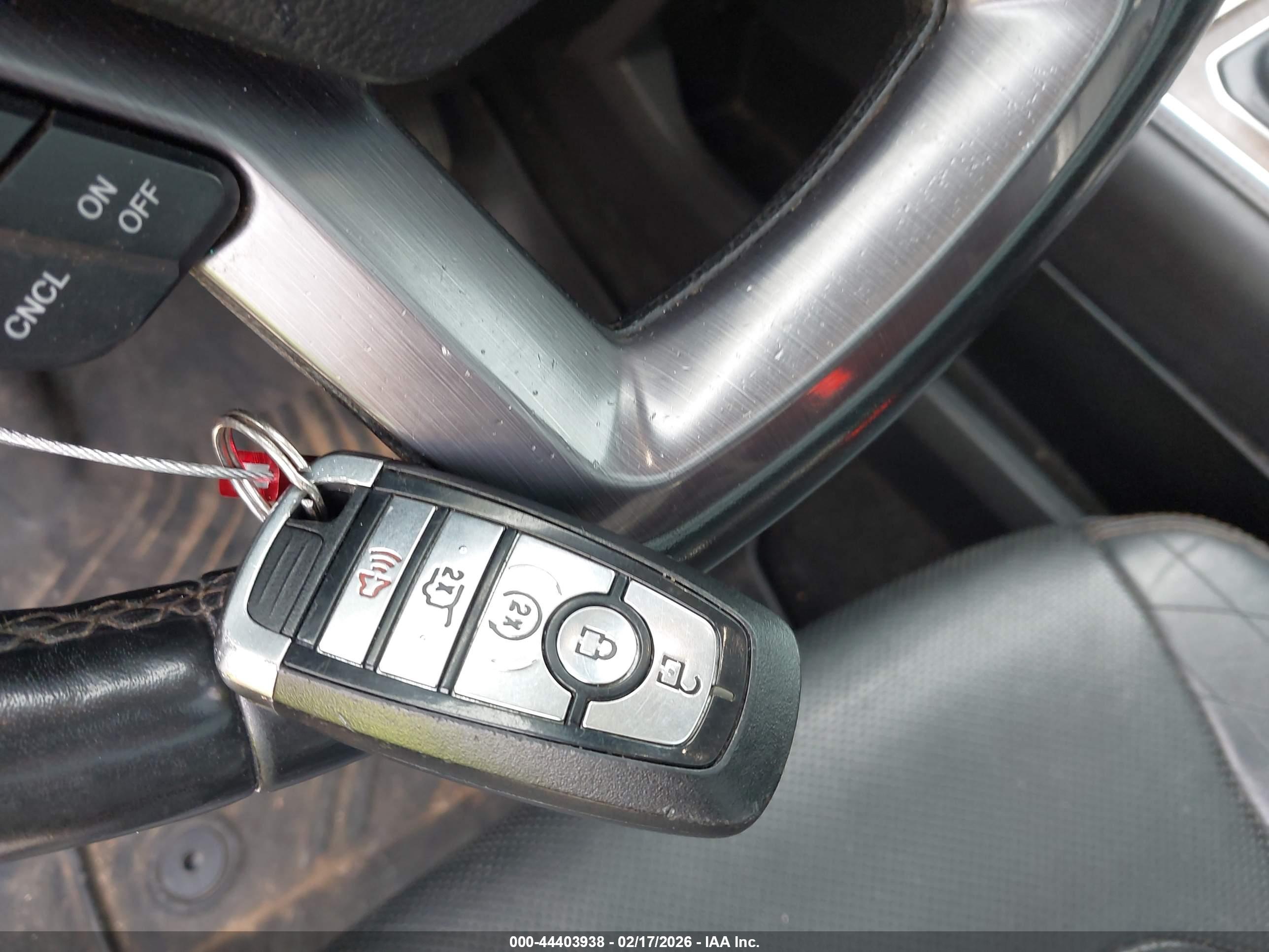 FORD EXPEDITION image 11