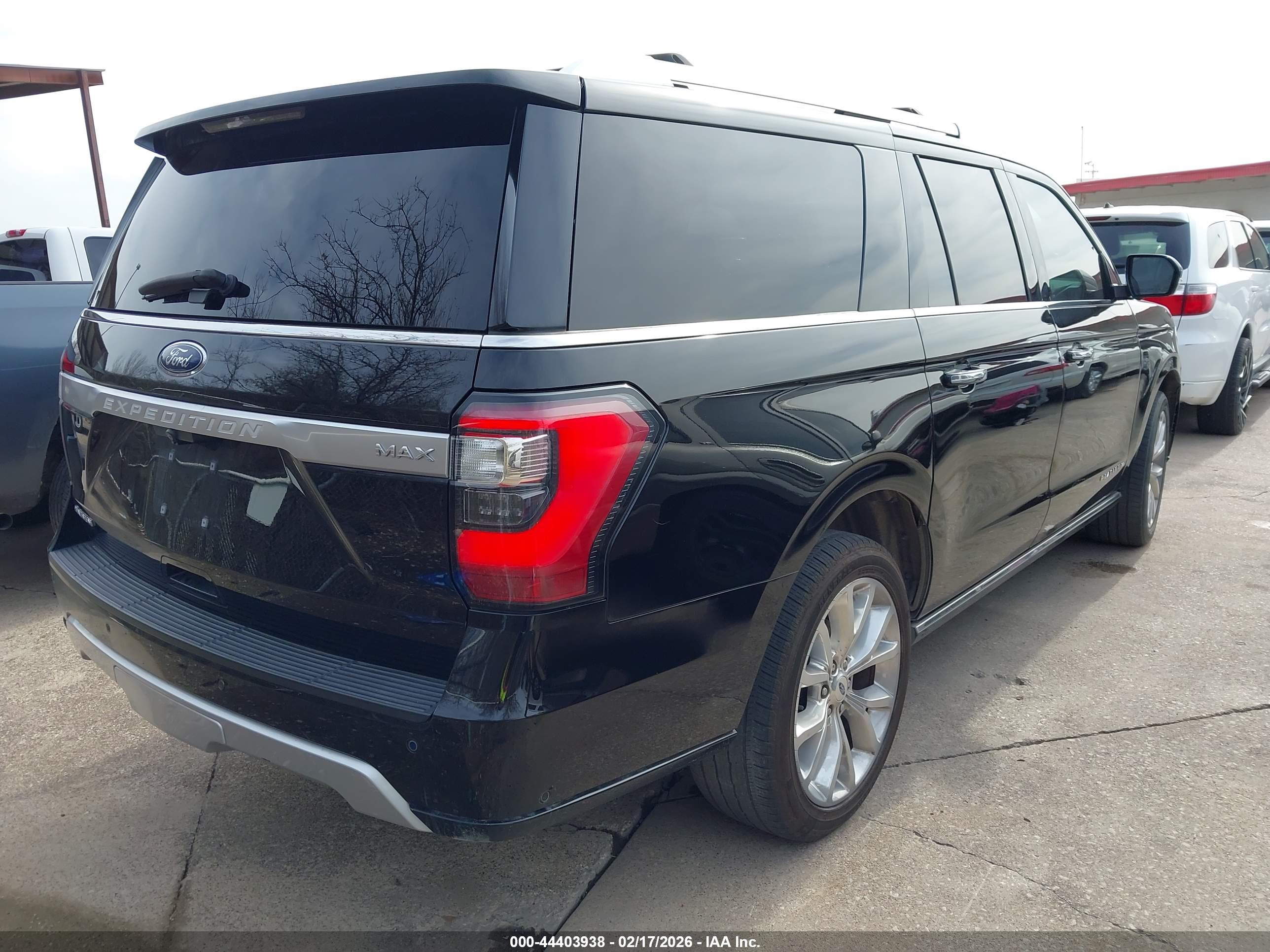 FORD EXPEDITION image 4