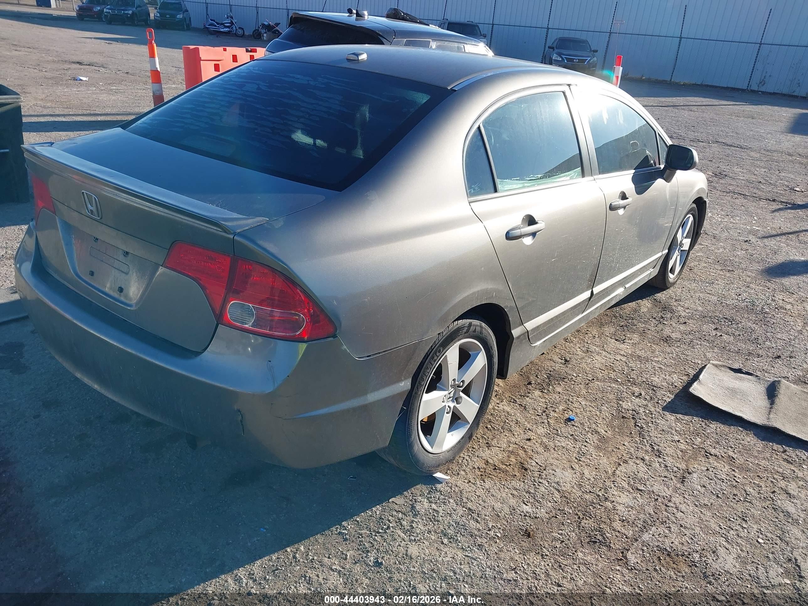 HONDA CIVIC image 4