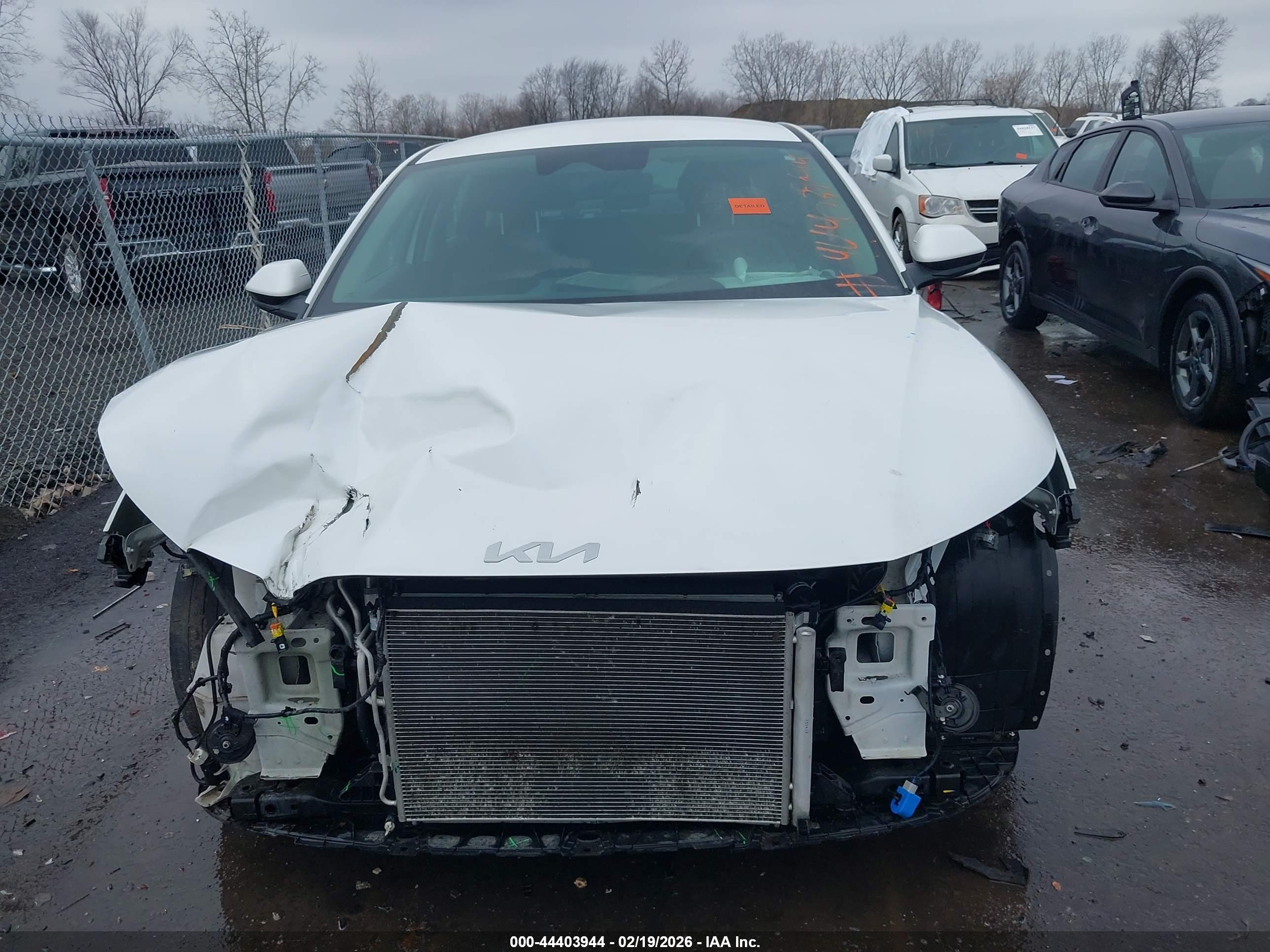 KIA K4 image 6