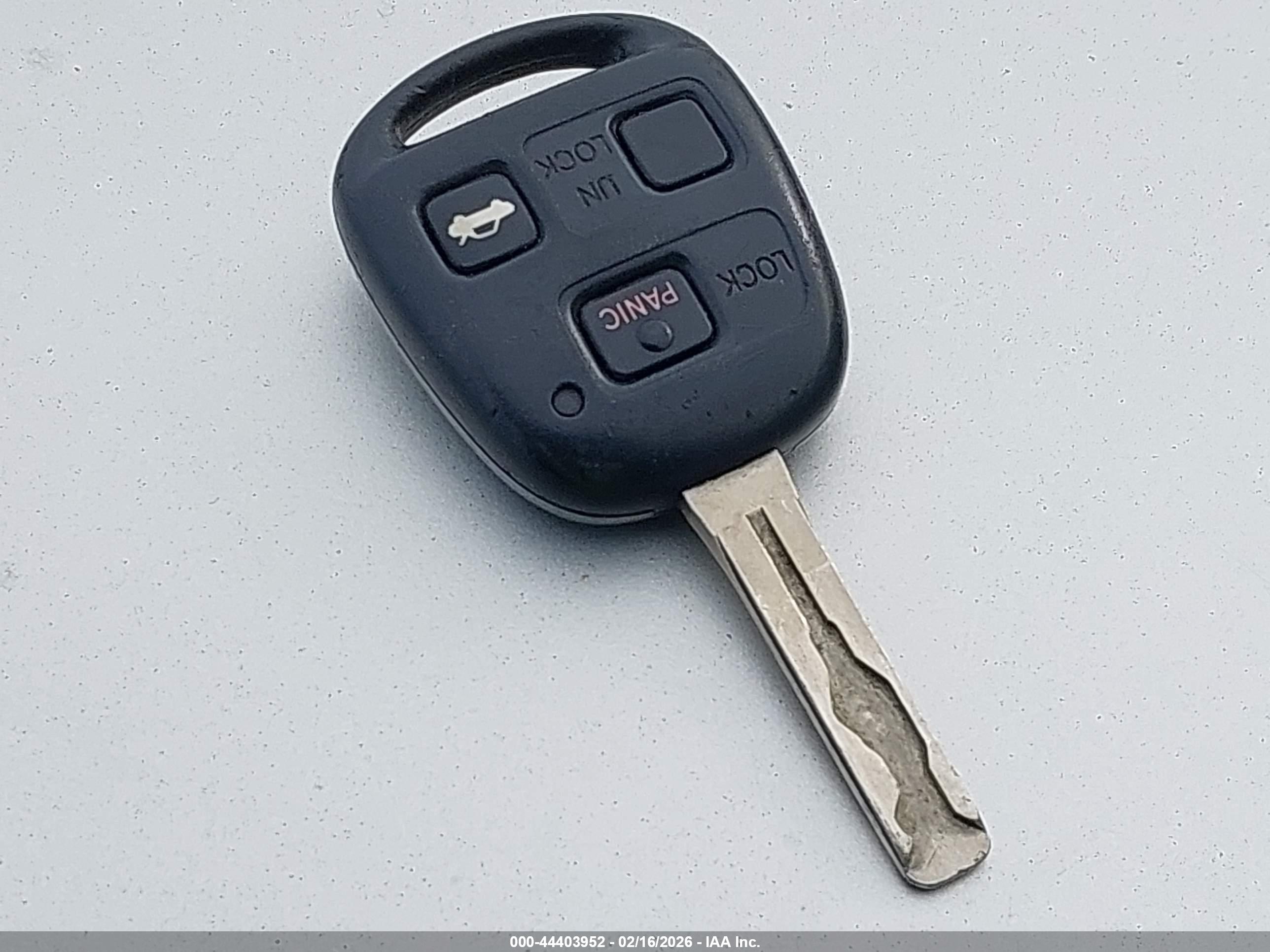 LEXUS ES image 11