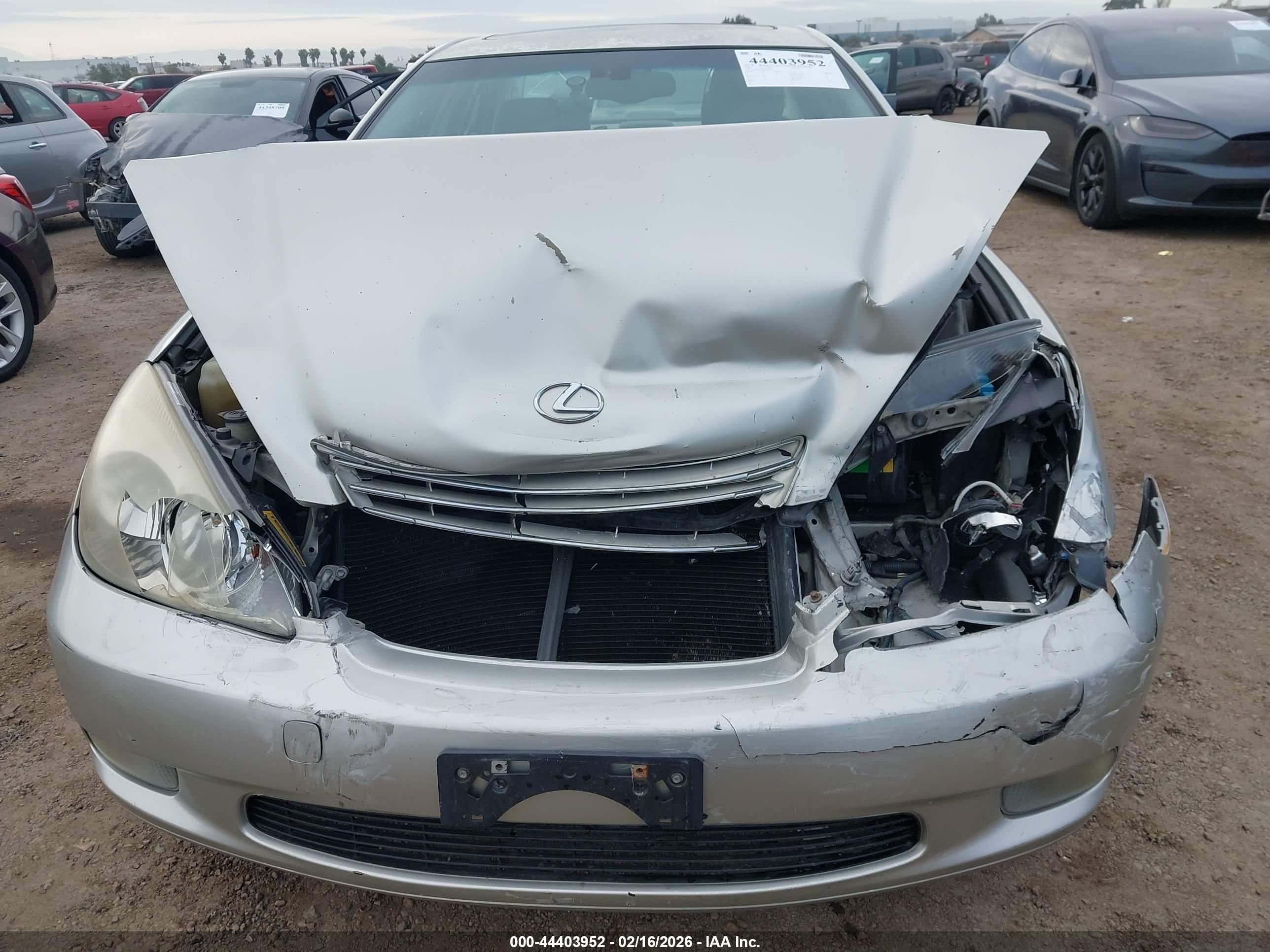 LEXUS ES image 6