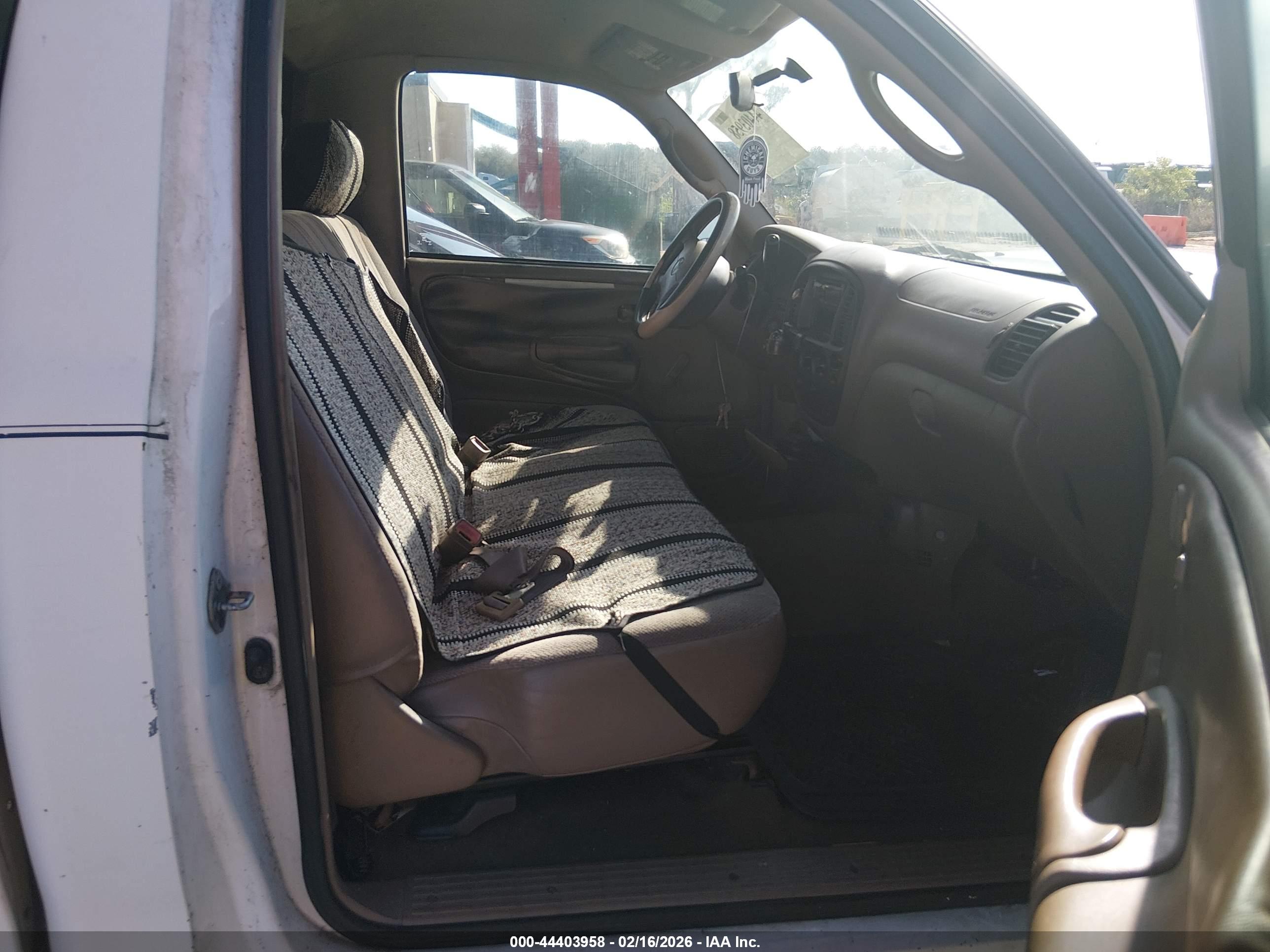 TOYOTA TUNDRA image 5