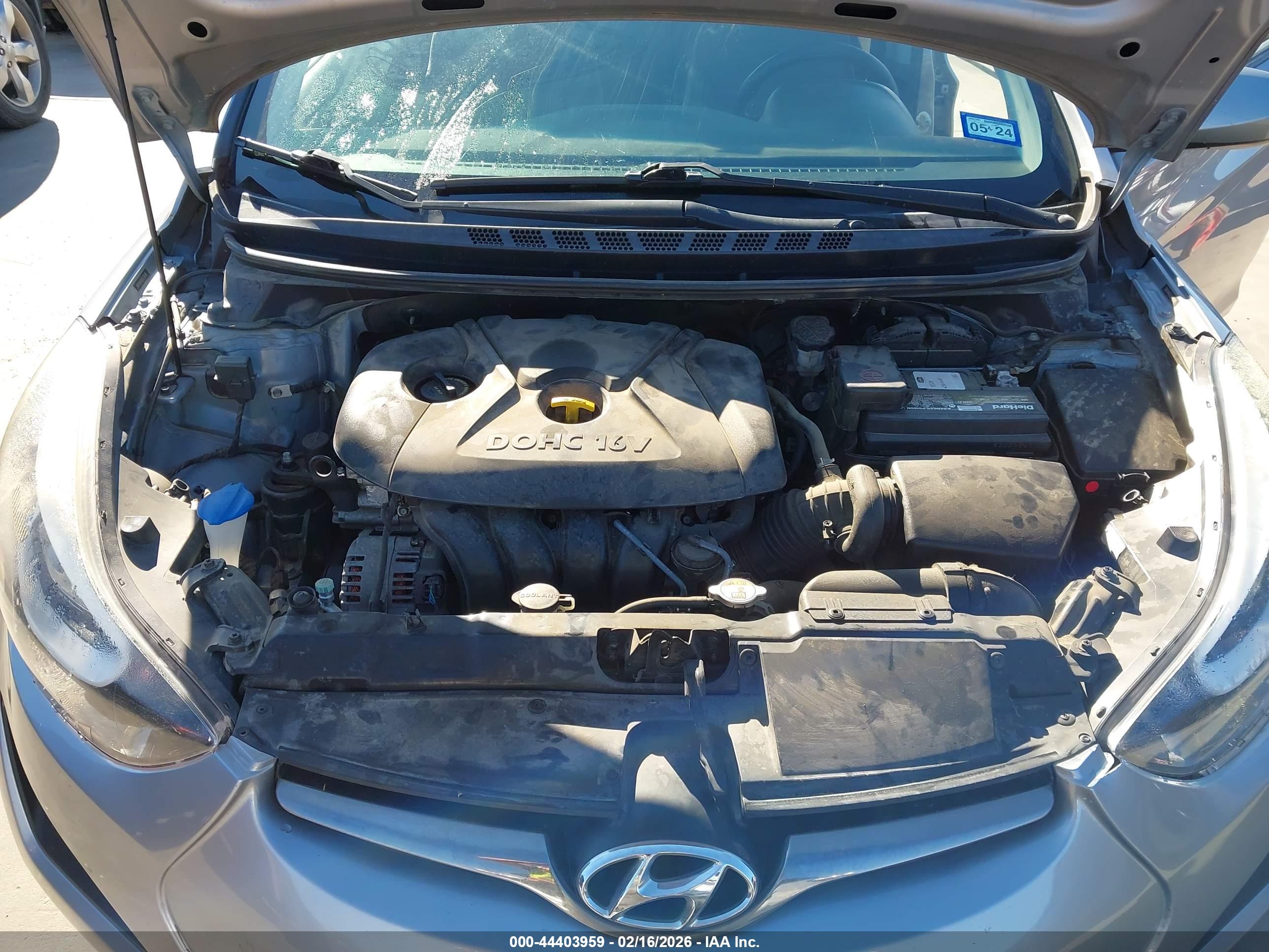 HYUNDAI ELANTRA image 10