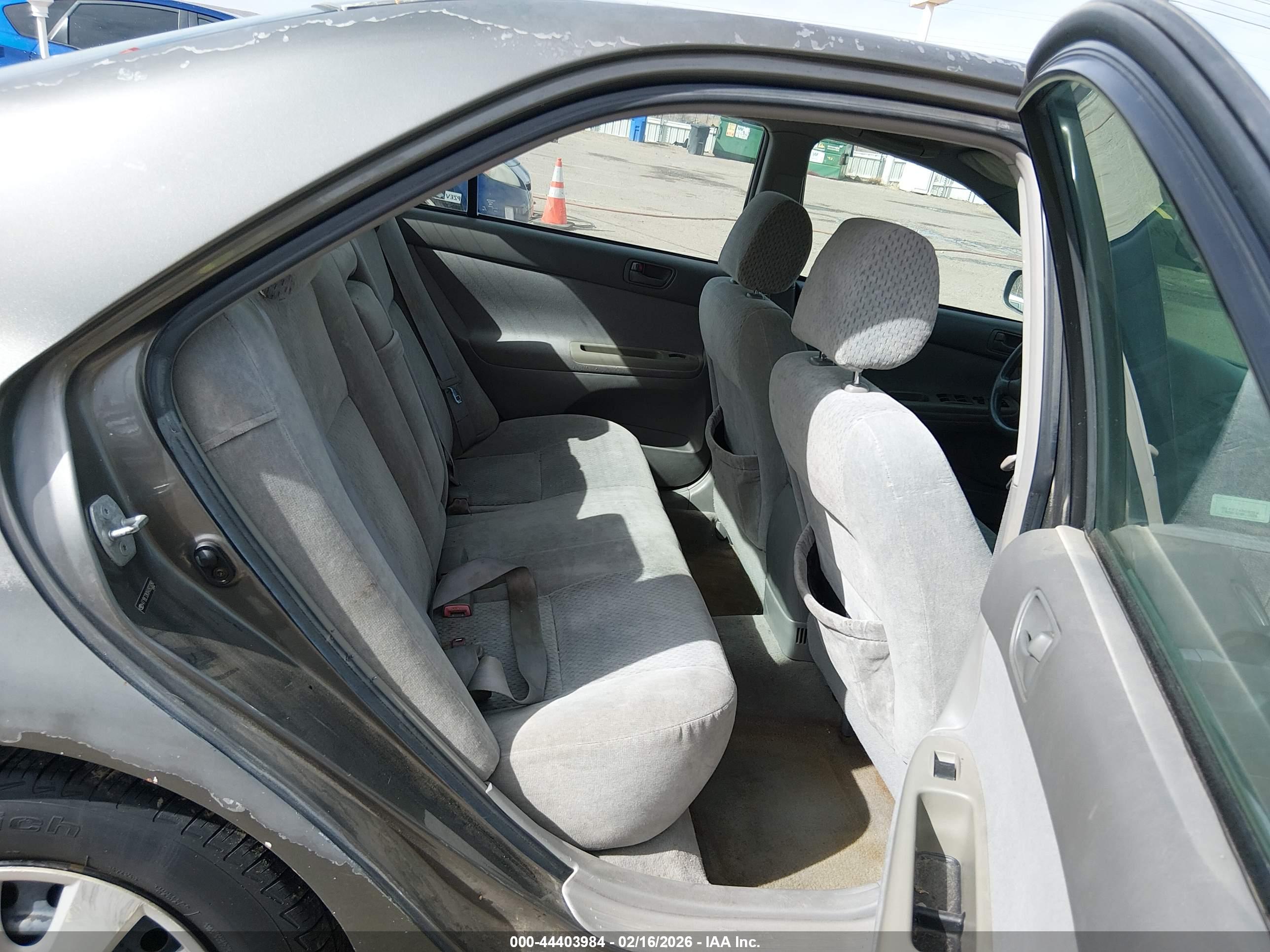 TOYOTA CAMRY image 8