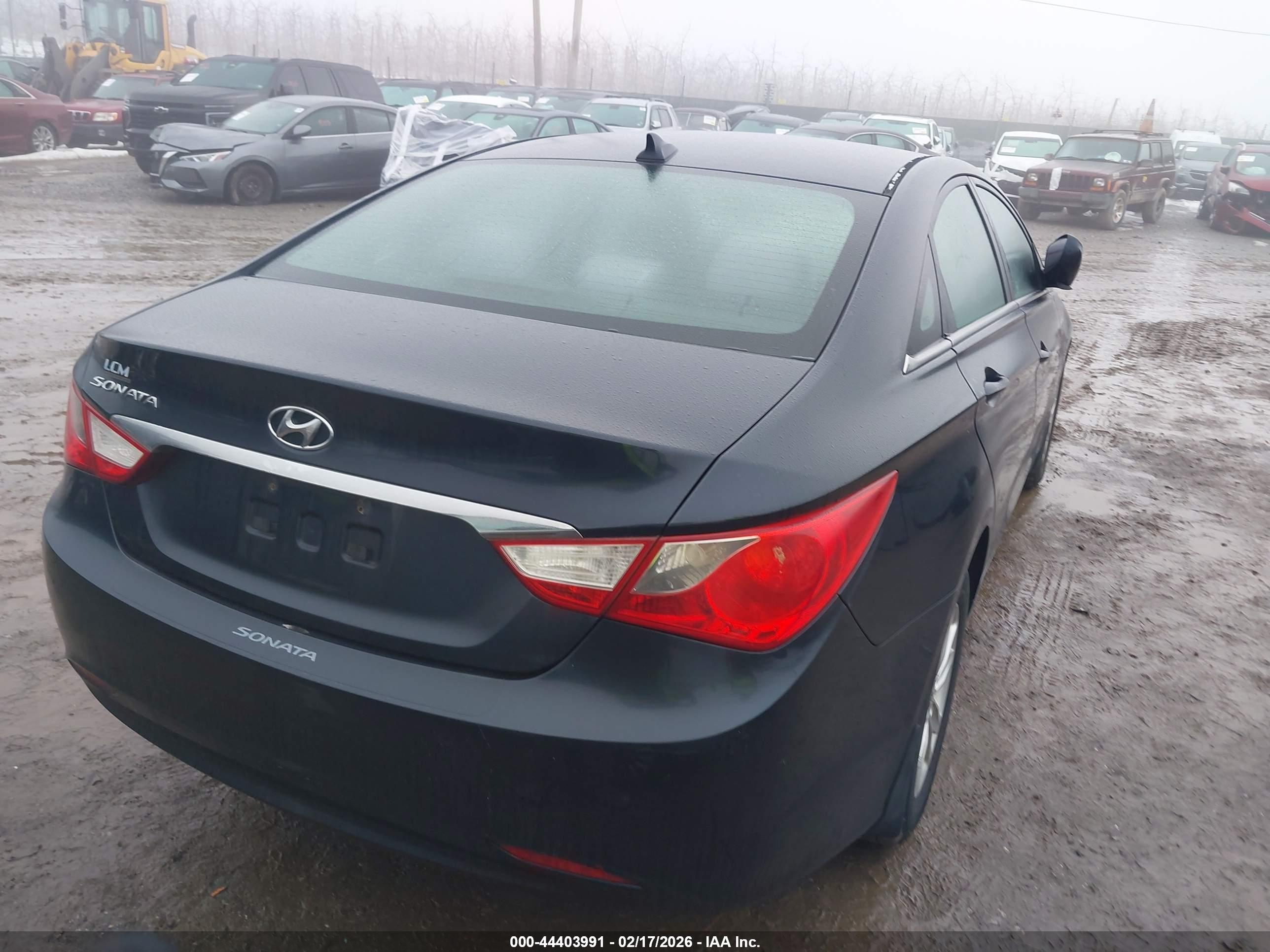 HYUNDAI SONATA image 4