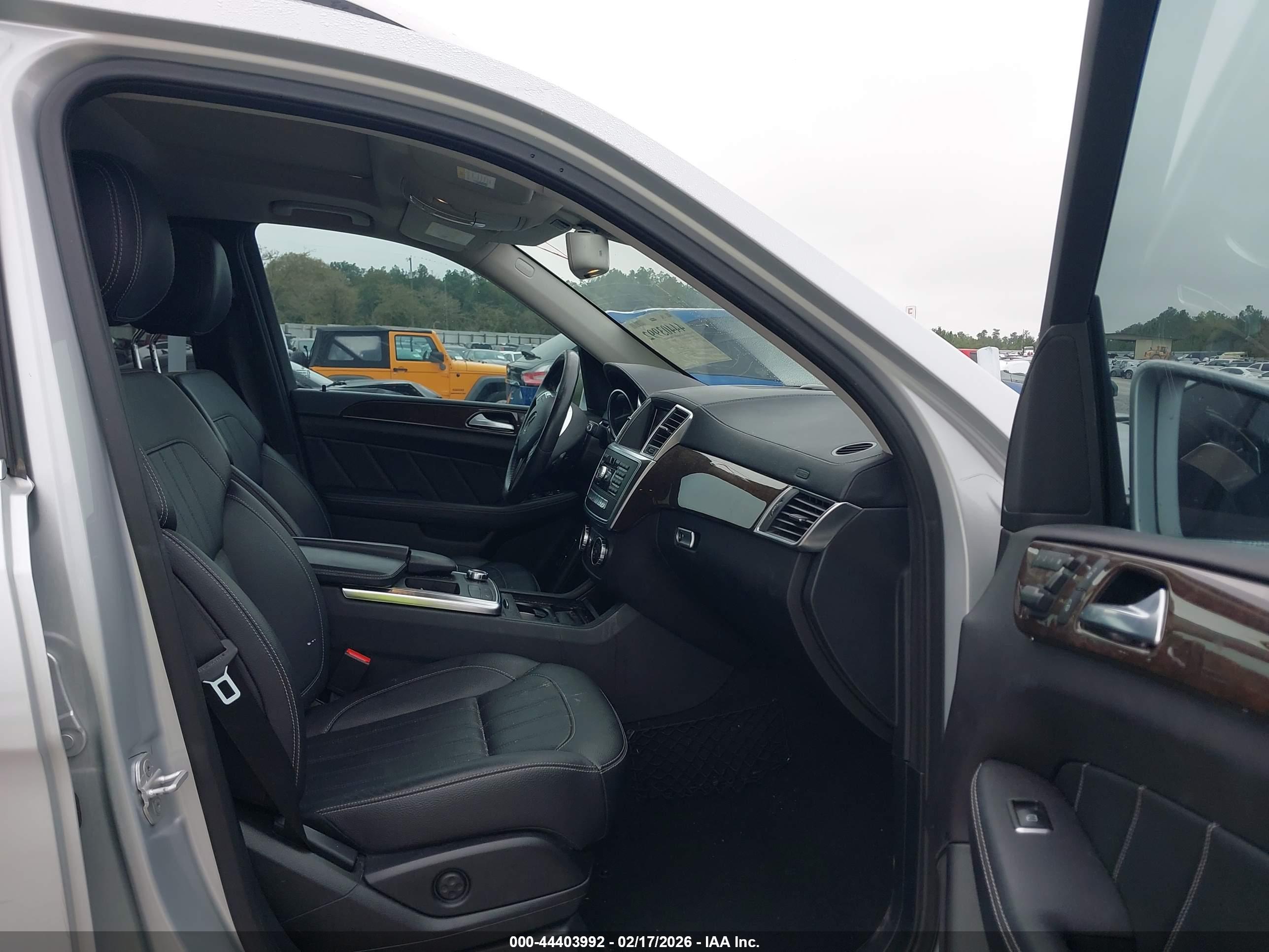 MERCEDES-BENZ GL image 5