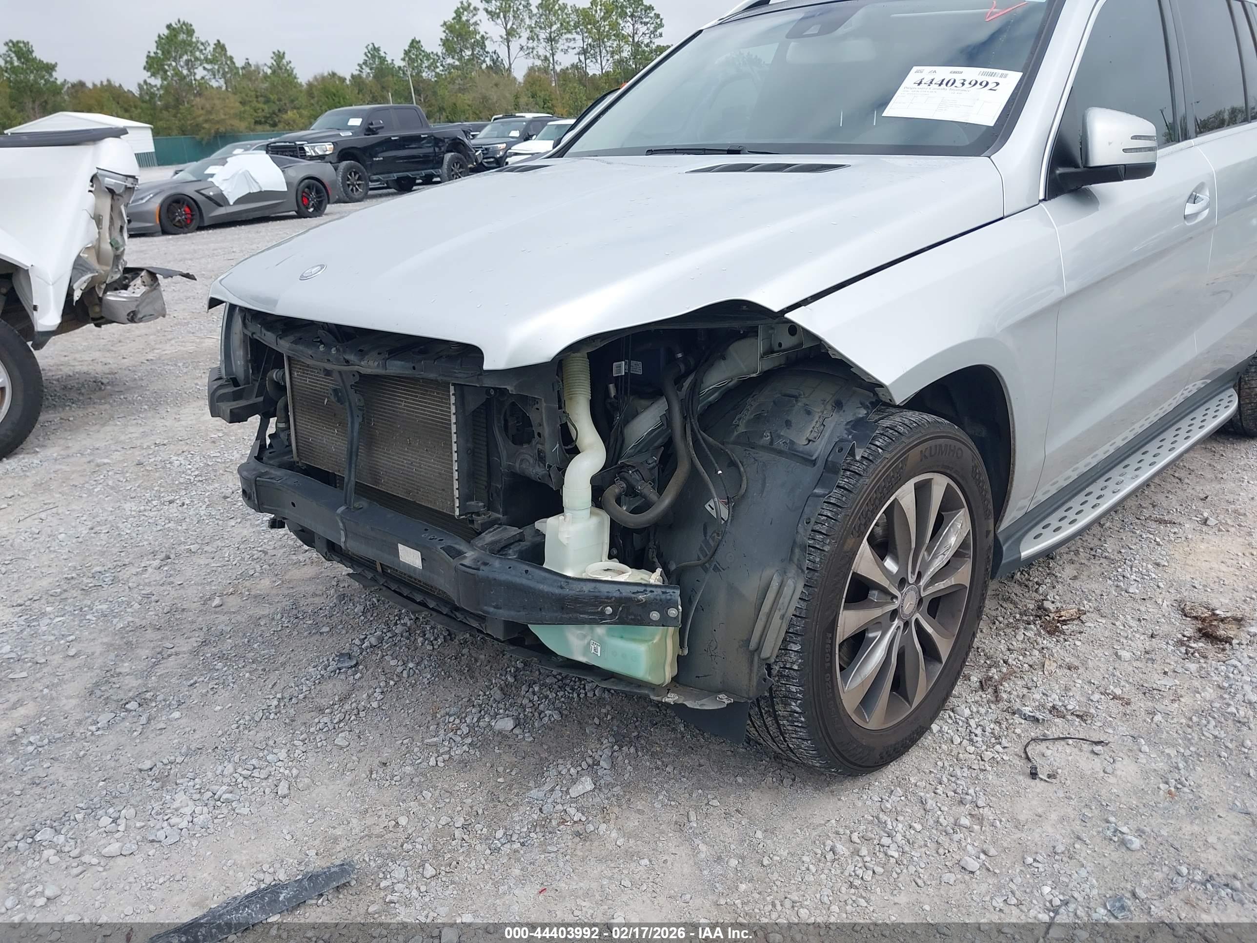 MERCEDES-BENZ GL image 6