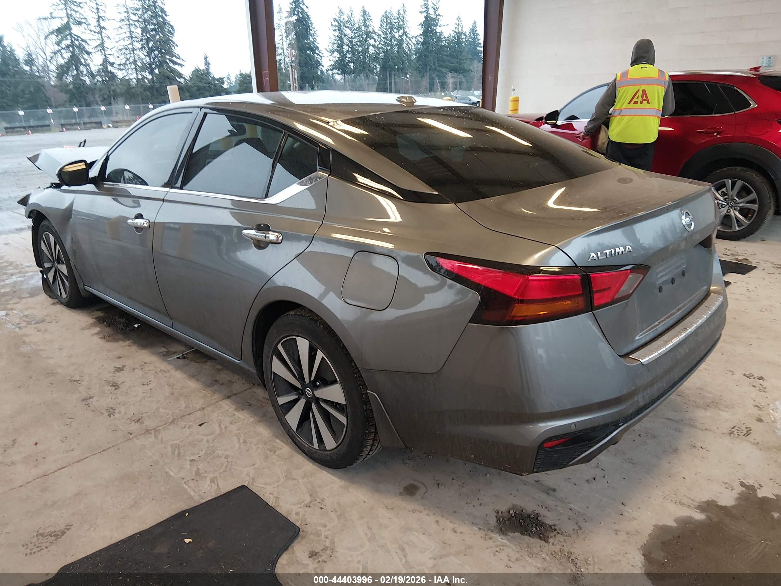 NISSAN ALTIMA image 3