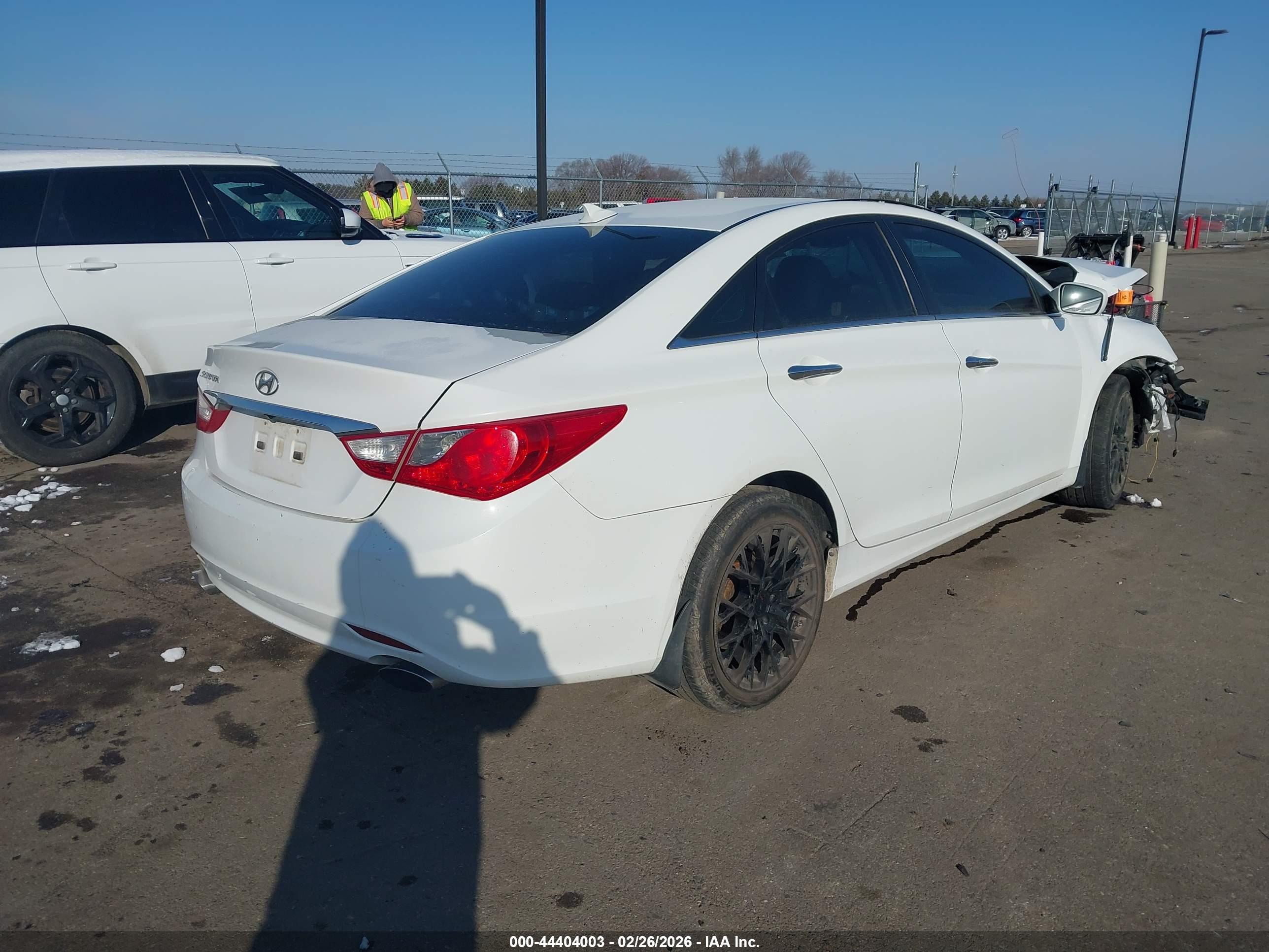 HYUNDAI SONATA image 4