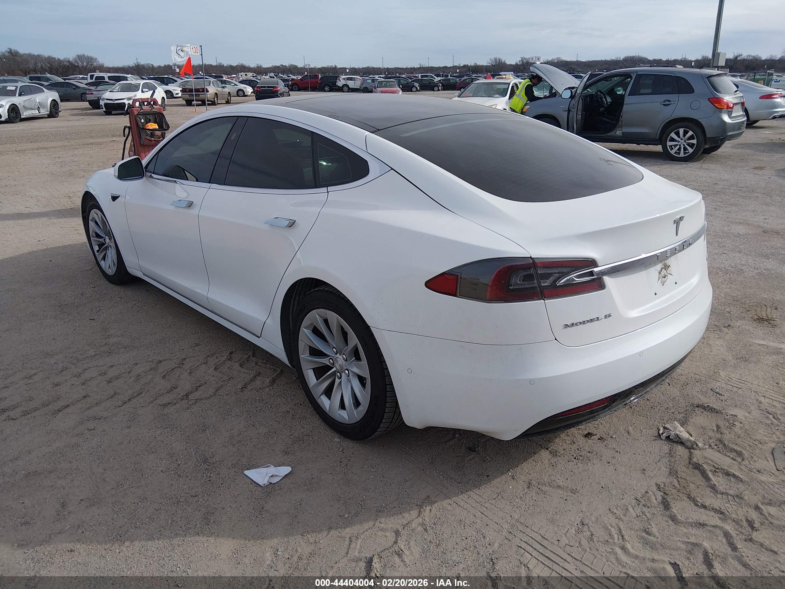TESLA MODEL image 3