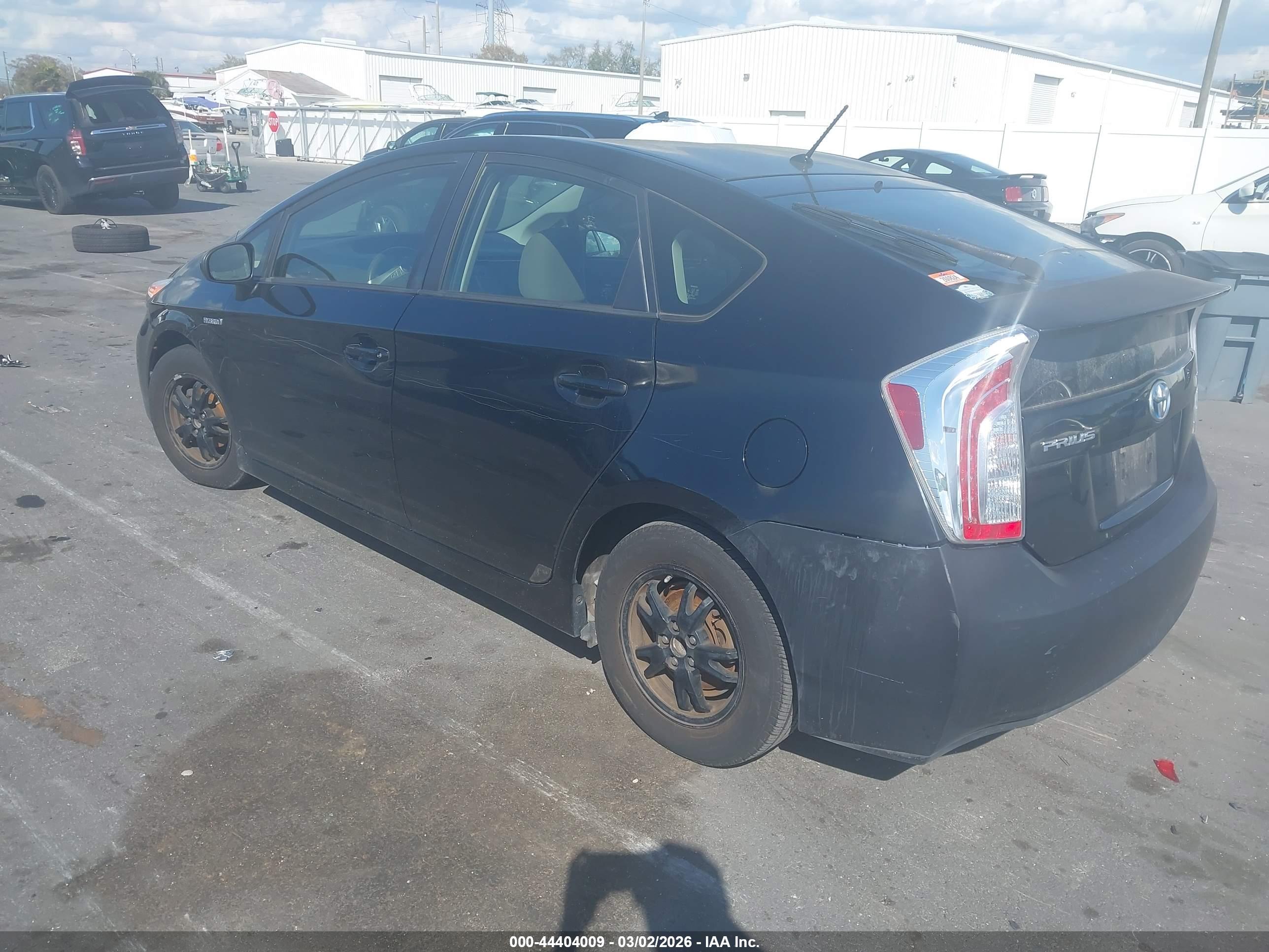 TOYOTA PRIUS image 3