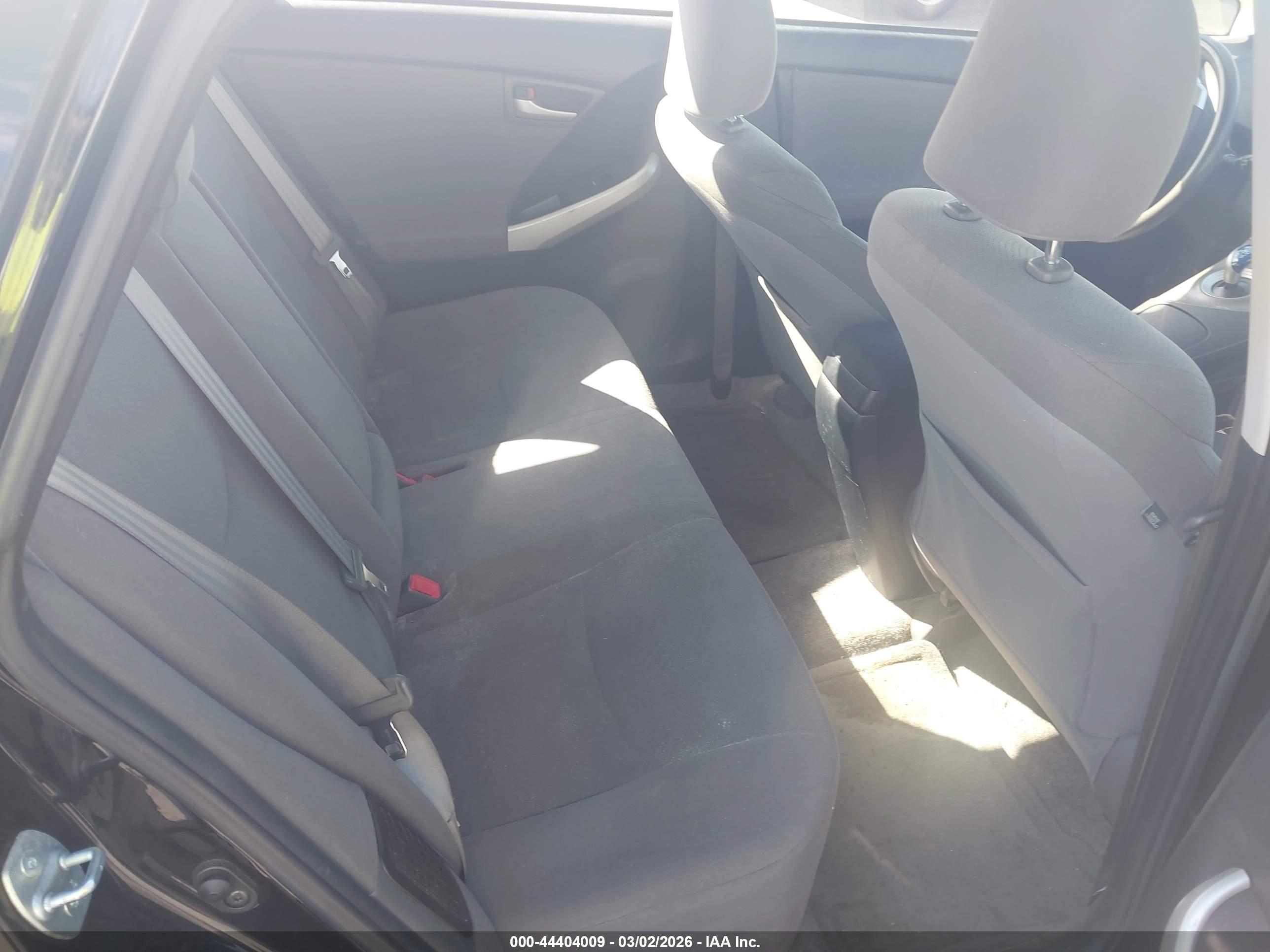 TOYOTA PRIUS image 8