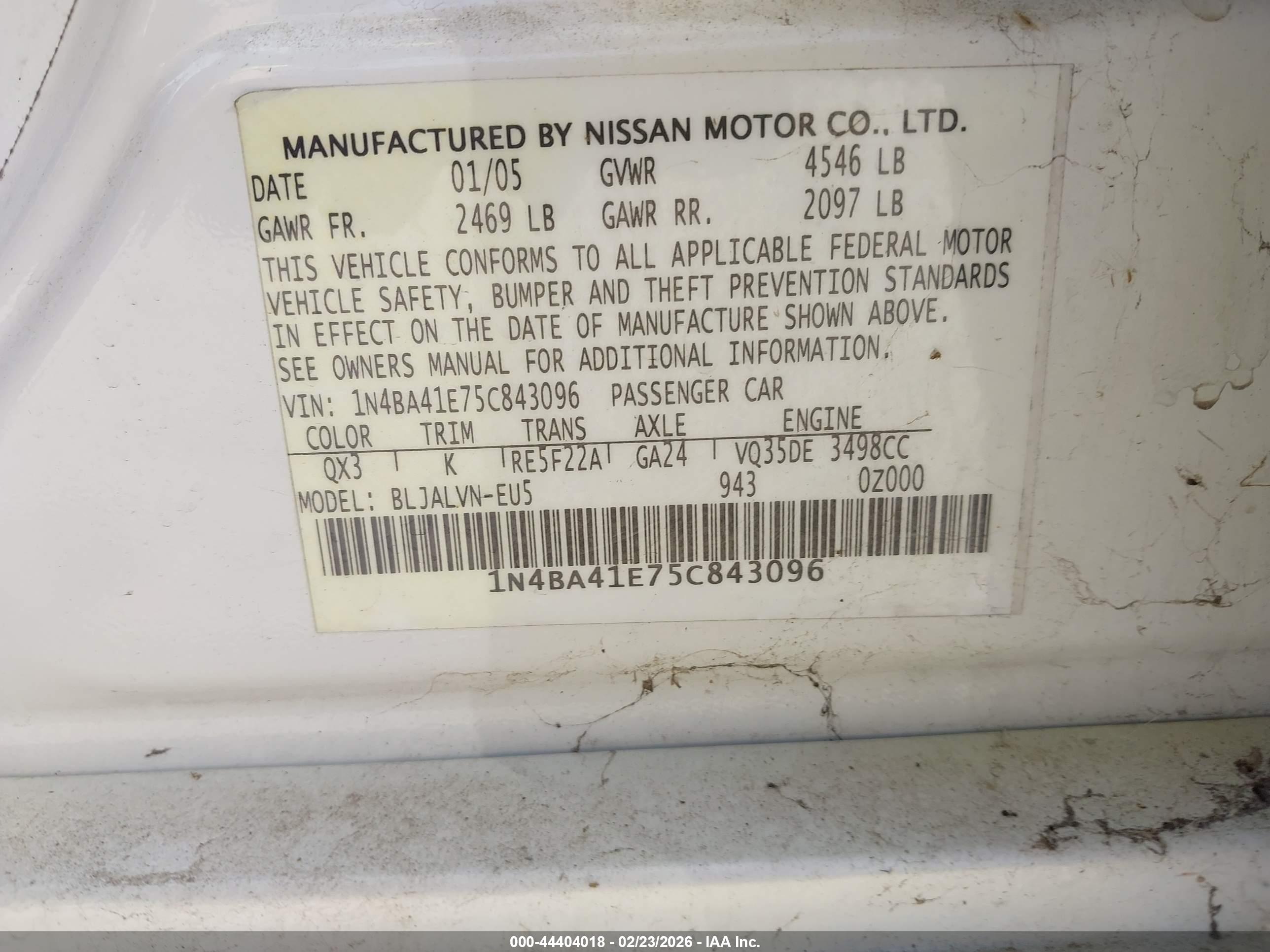 NISSAN MAXIMA image 9