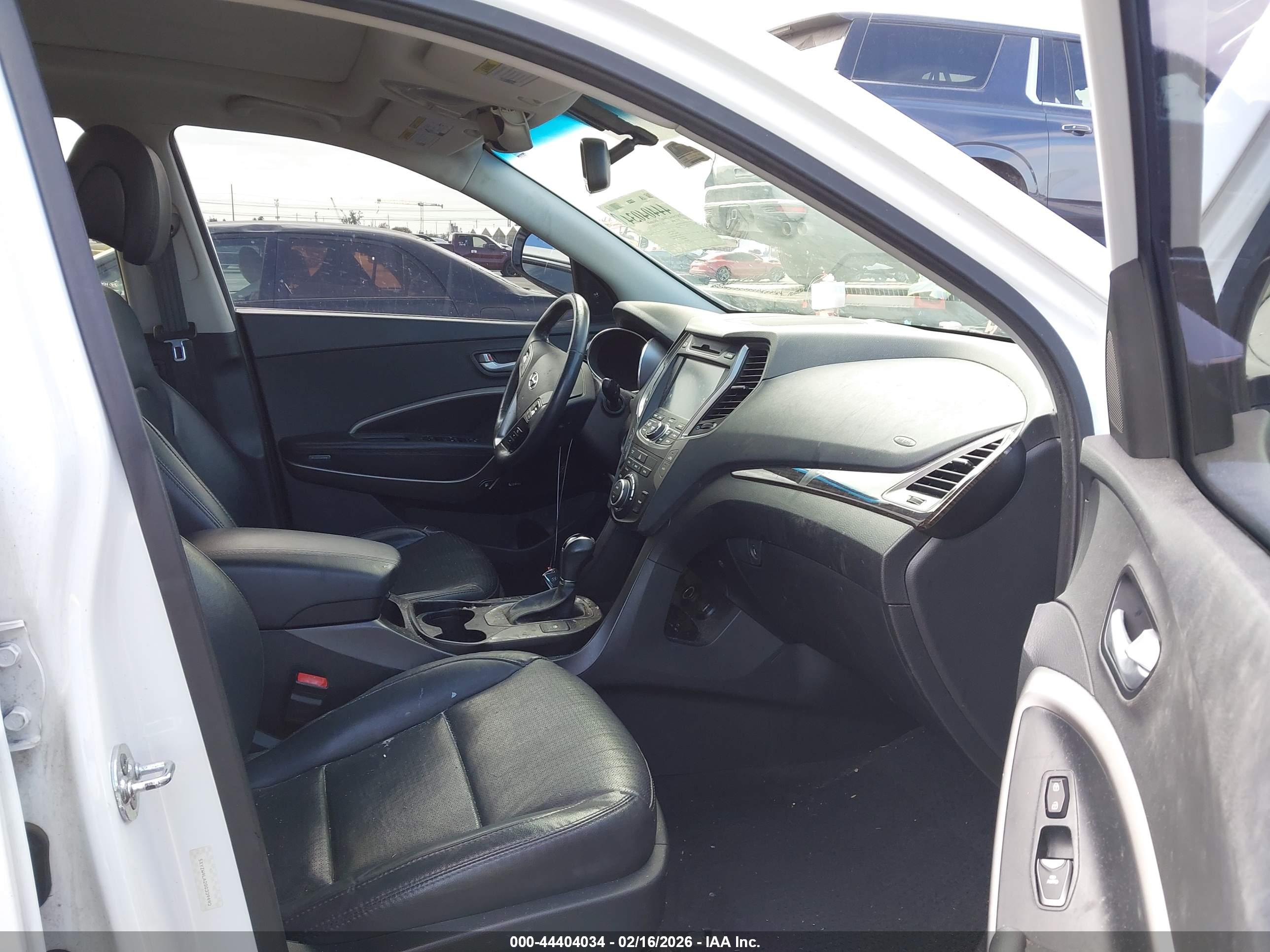 HYUNDAI SANTA image 5
