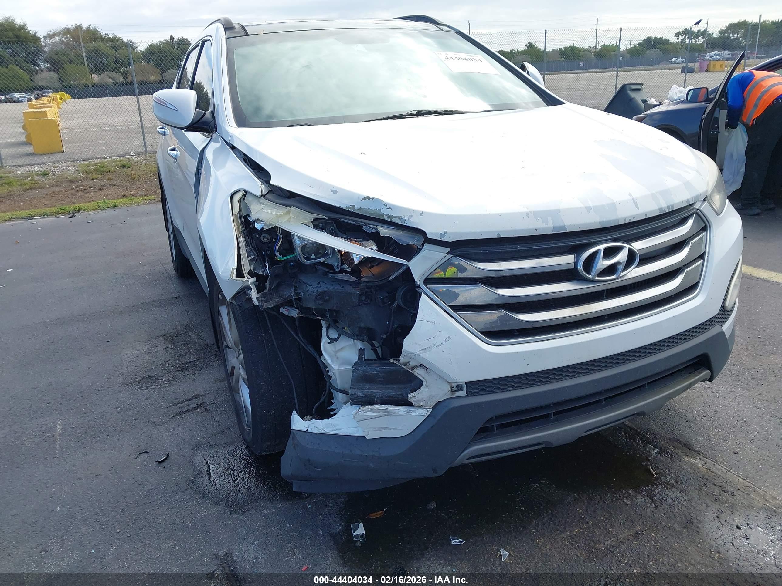 HYUNDAI SANTA image 6