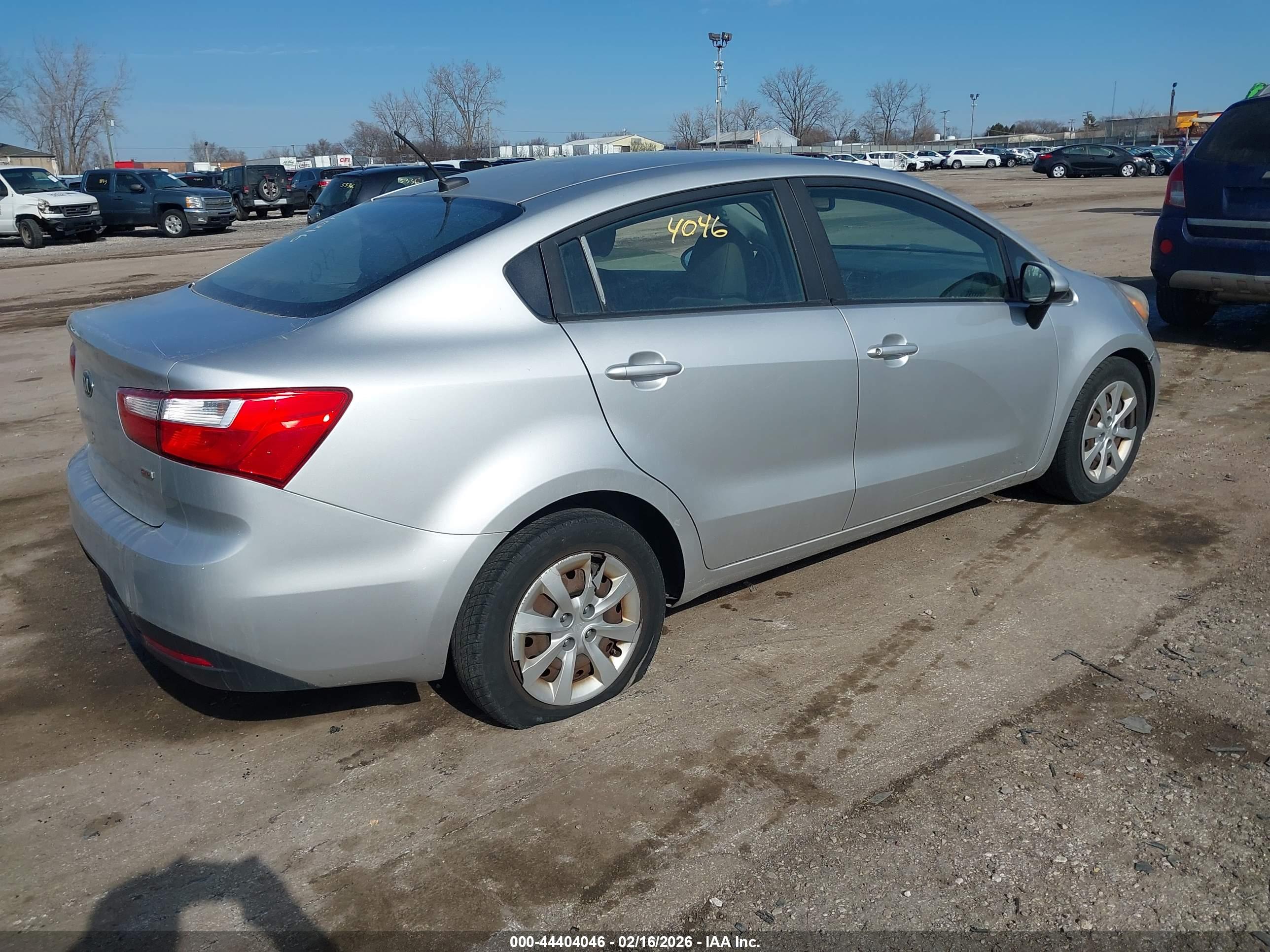 KIA RIO image 4