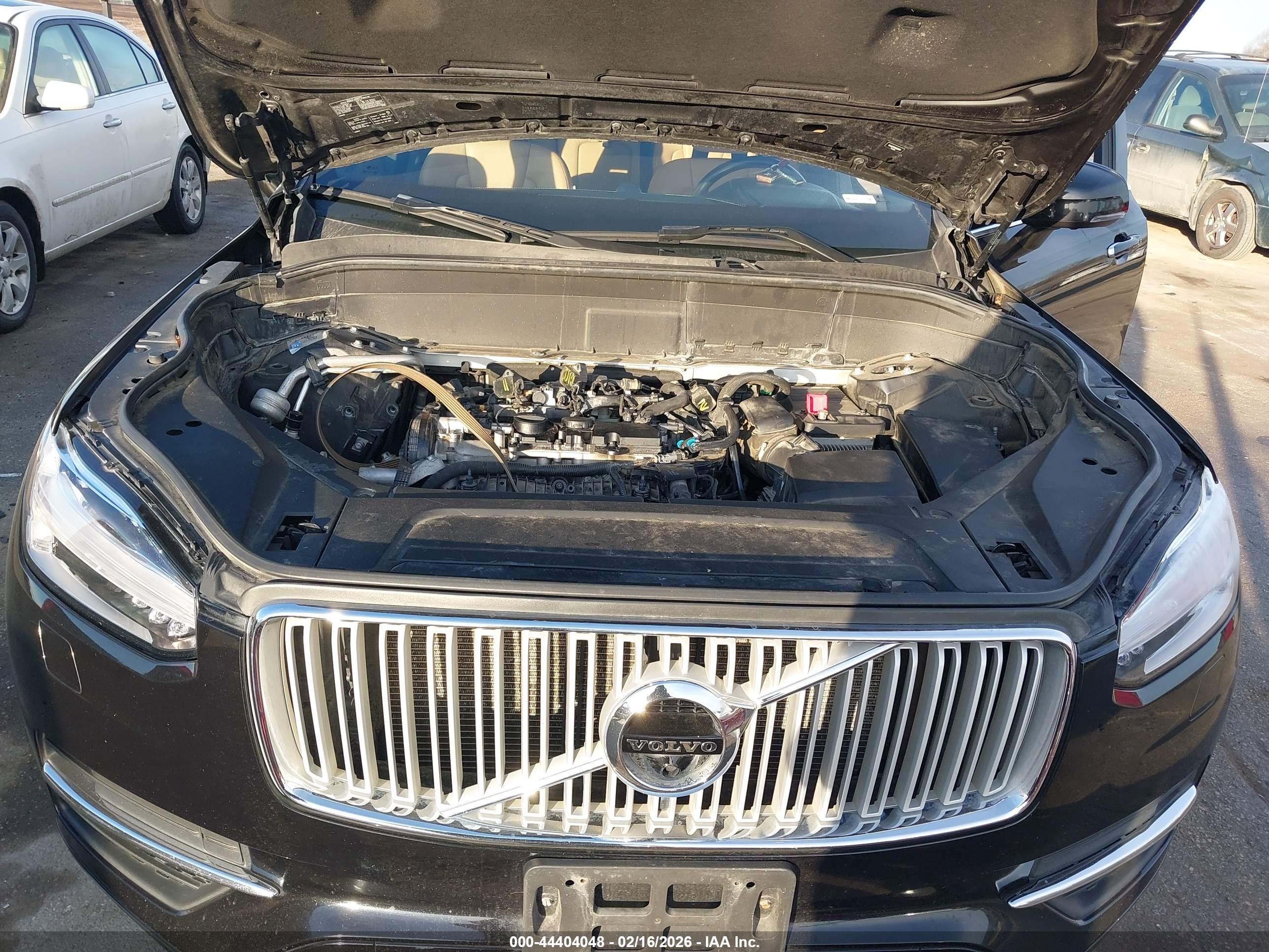 VOLVO XC90 image 10