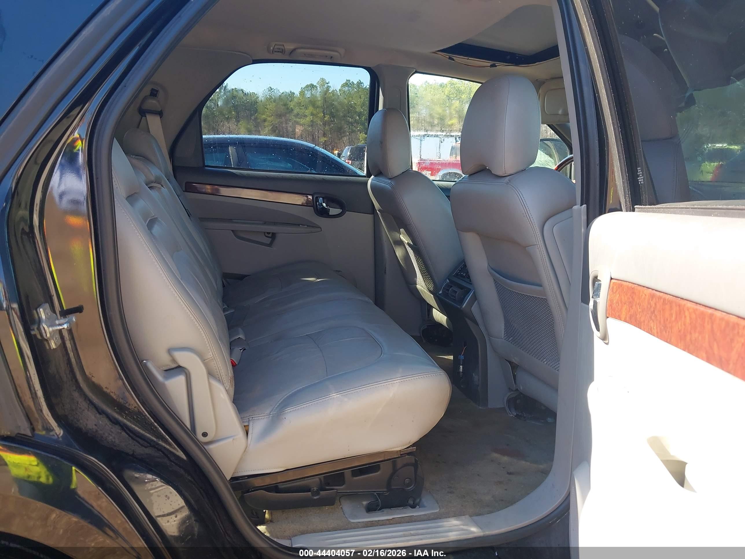 BUICK RENDEZVOUS image 8