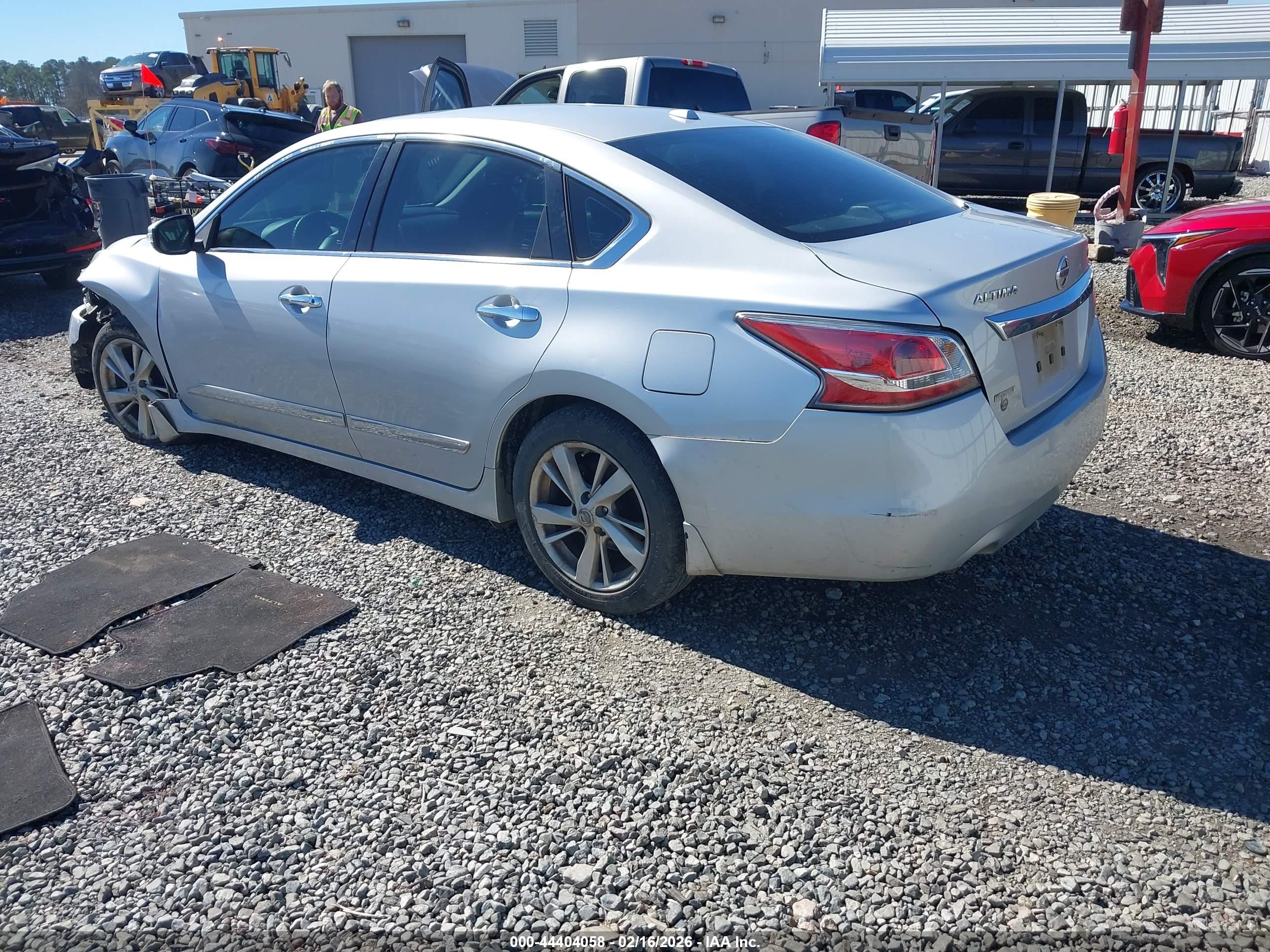 NISSAN ALTIMA image 3