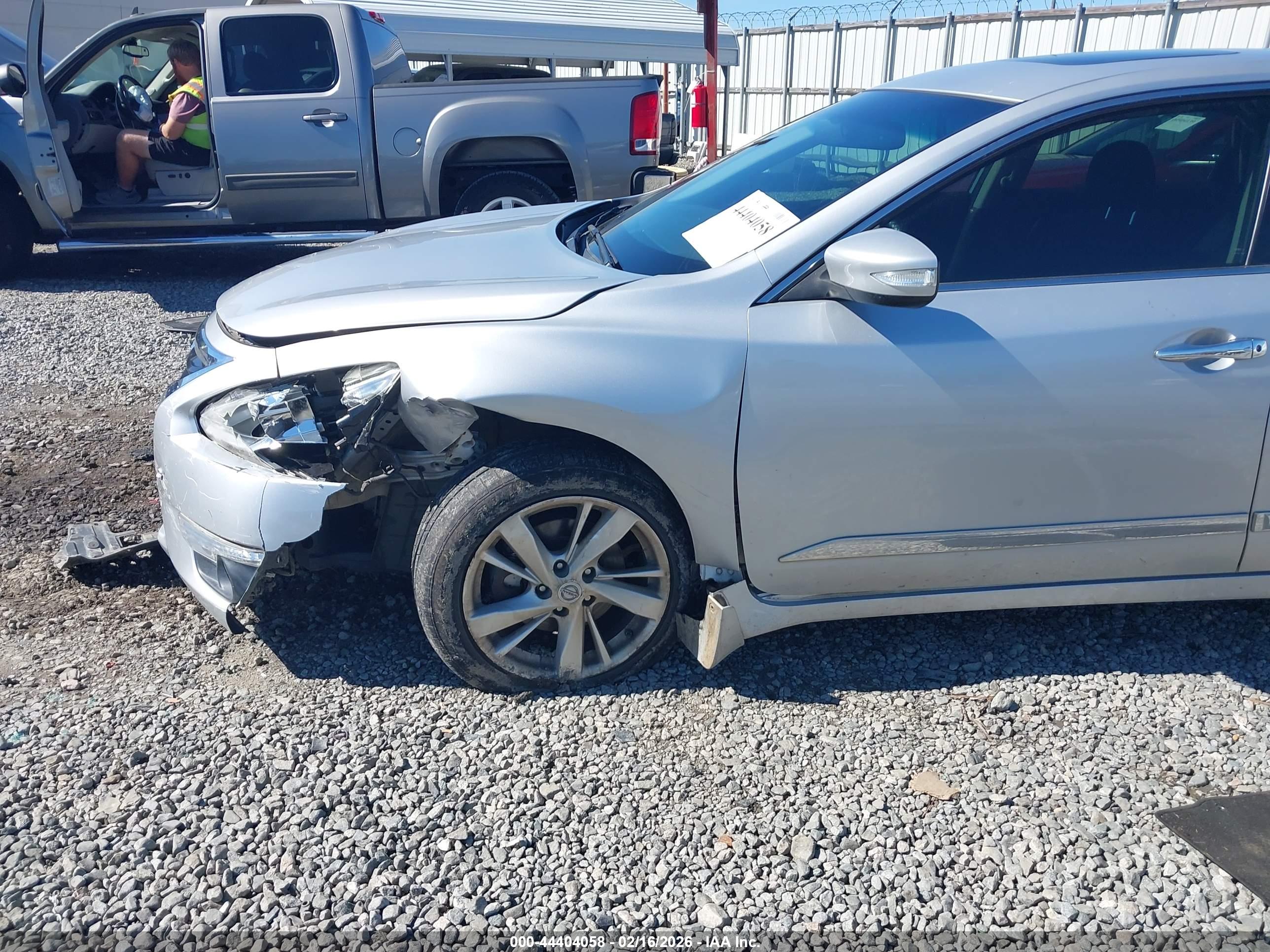 NISSAN ALTIMA image 6