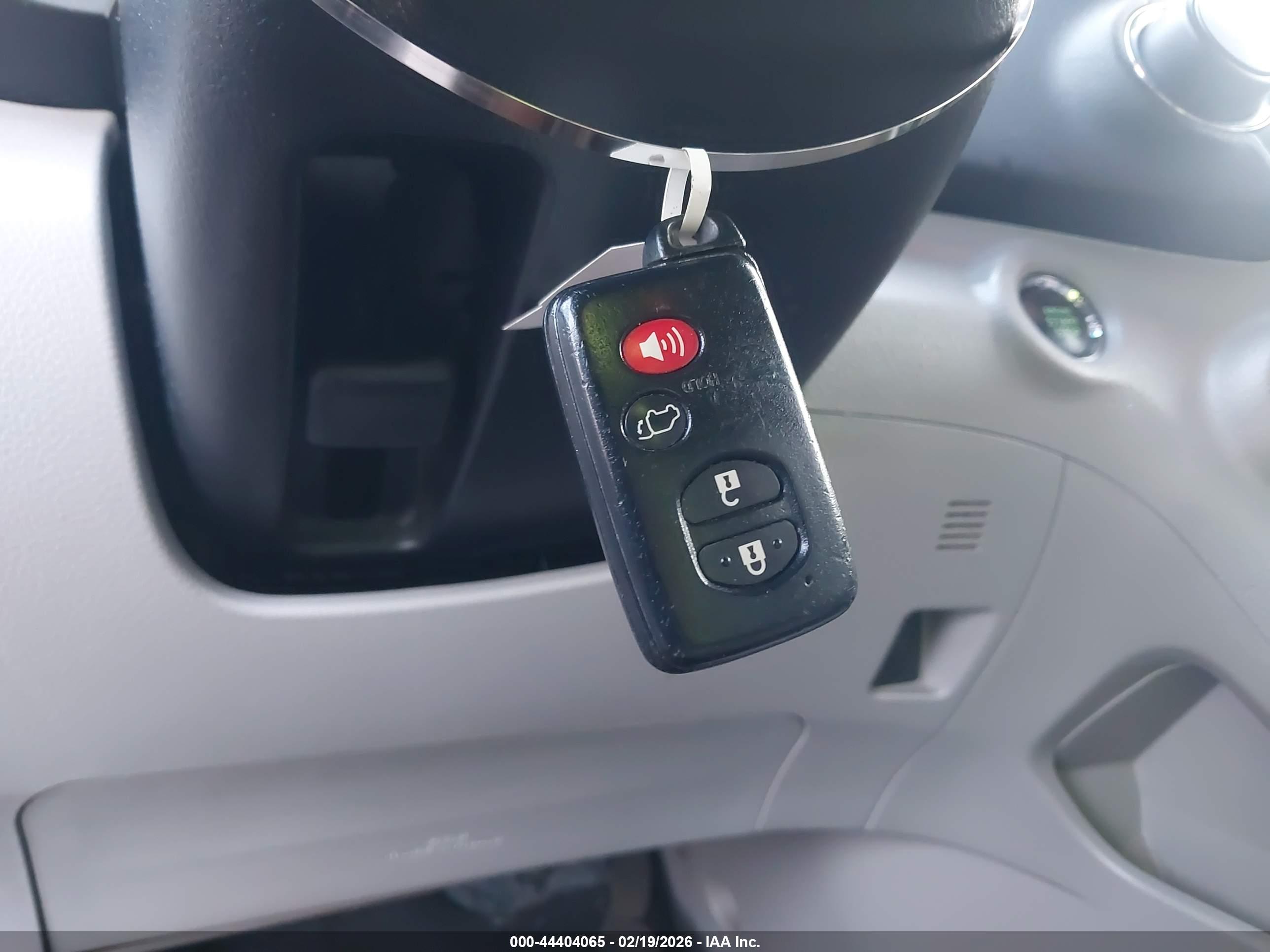 TOYOTA HIGHLANDER image 11