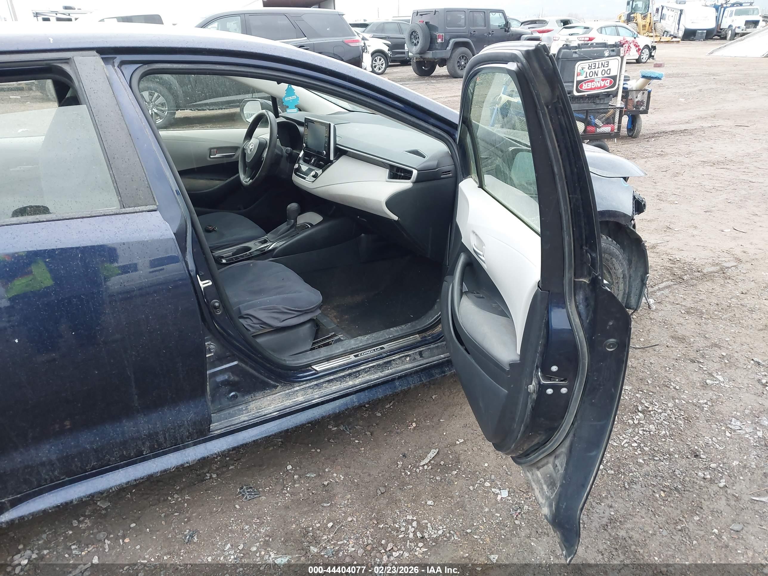 TOYOTA COROLLA image 5