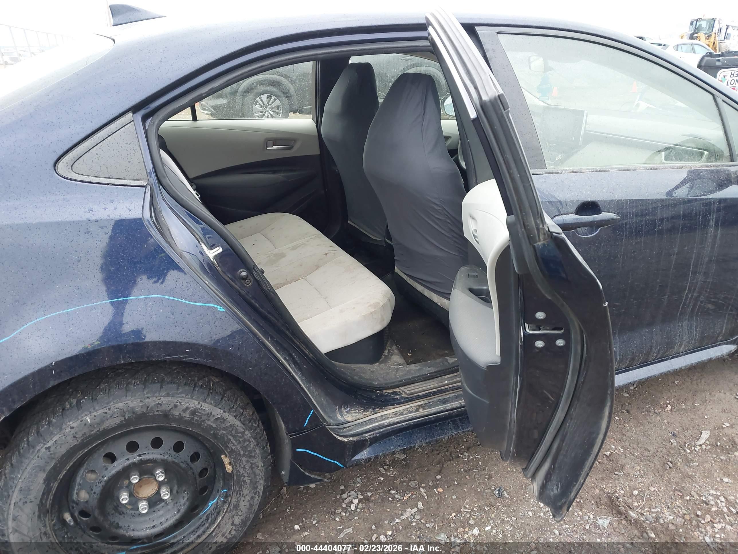 TOYOTA COROLLA image 8