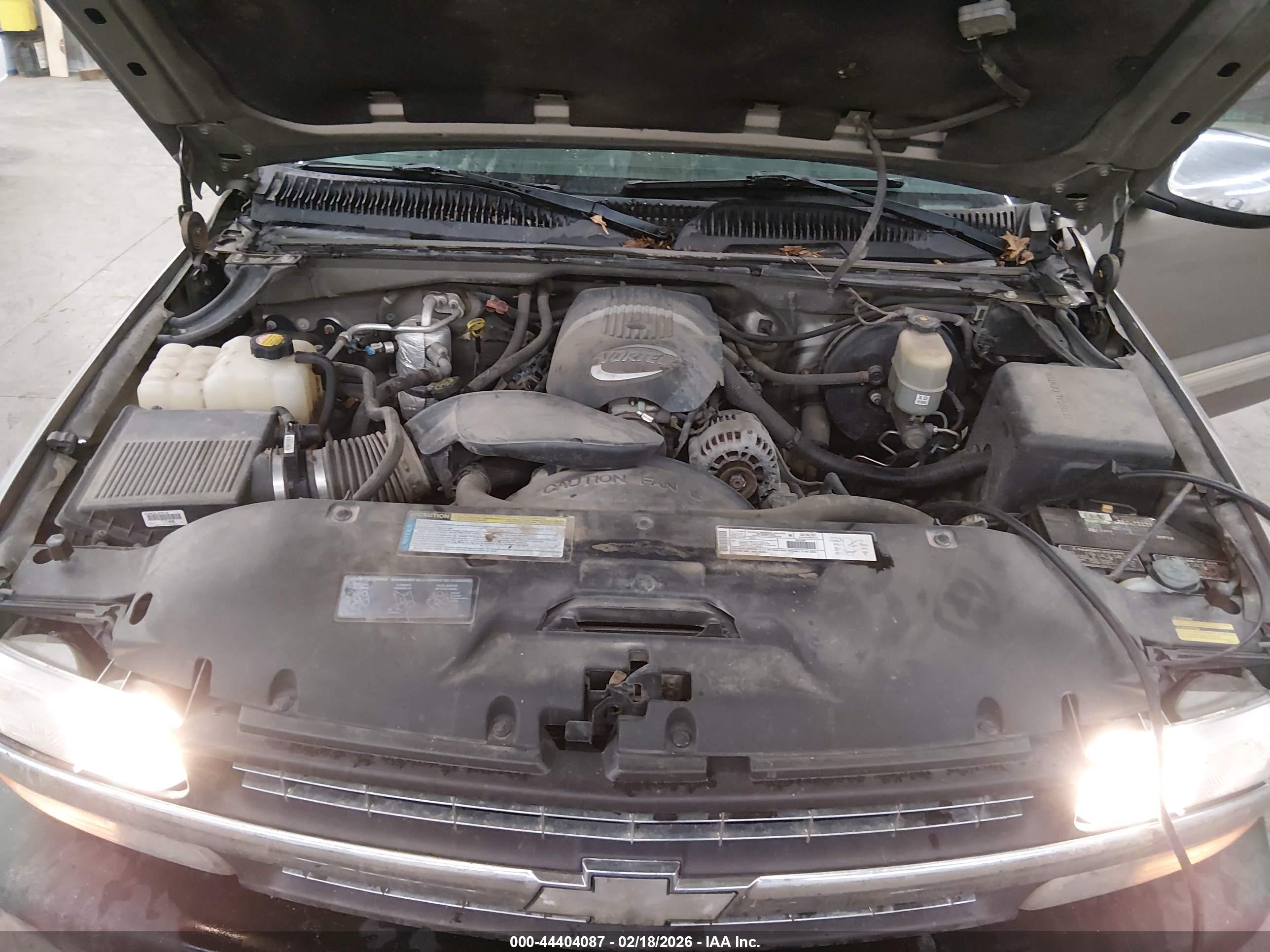 CHEVROLET SILVERADO image 10